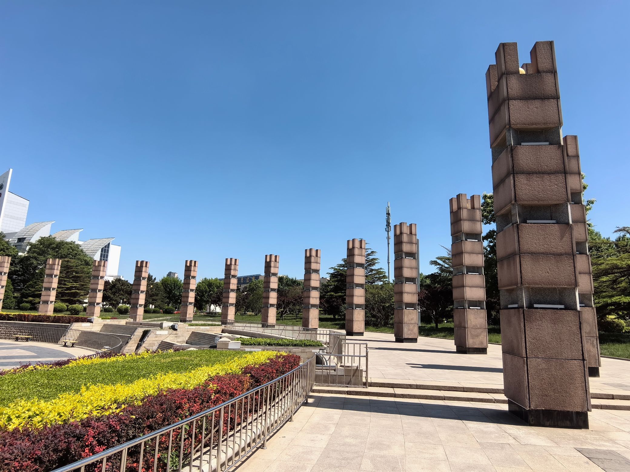 光明文化广场旅行图片 1