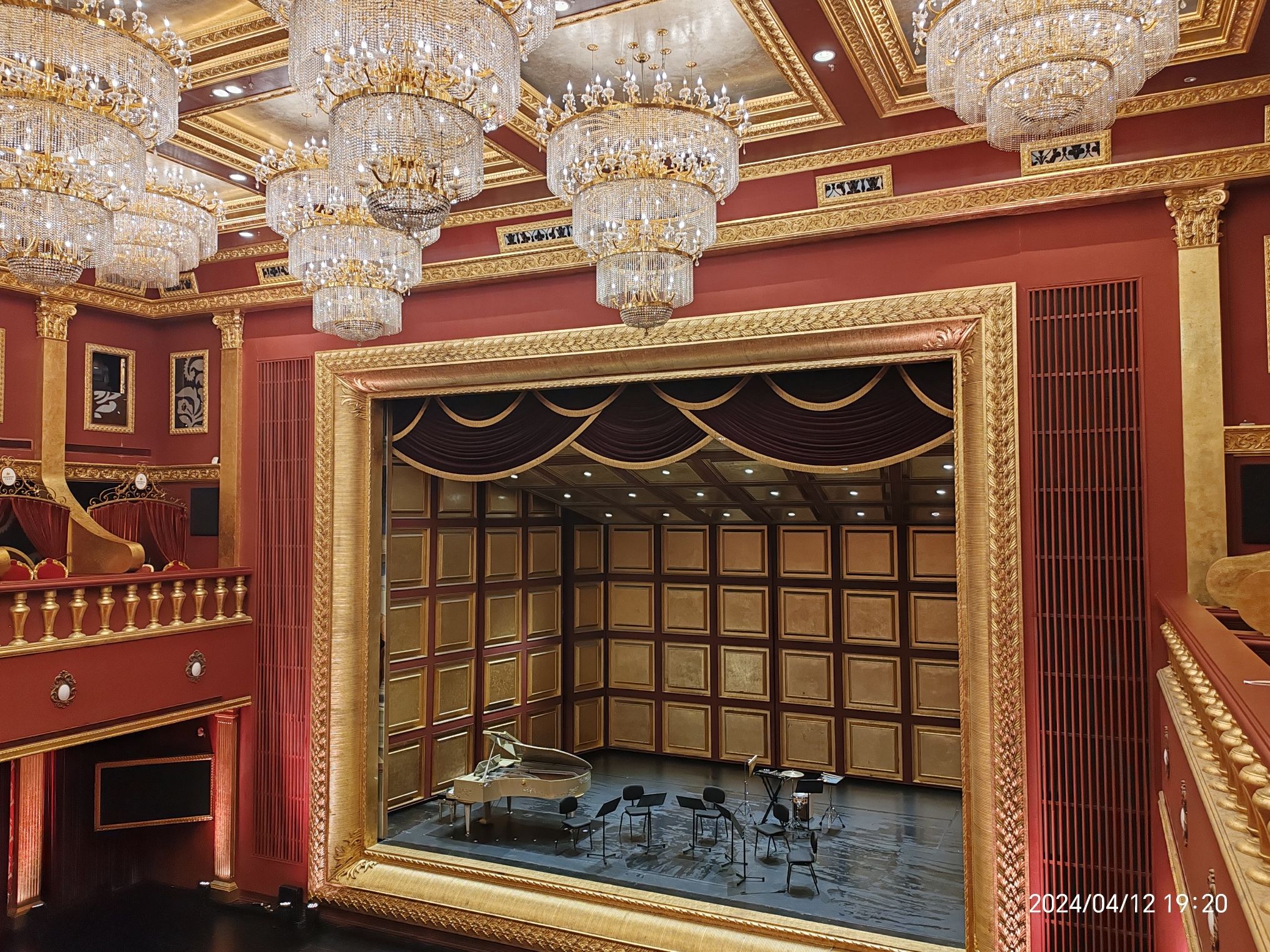 场地封面-华彬歌剧院