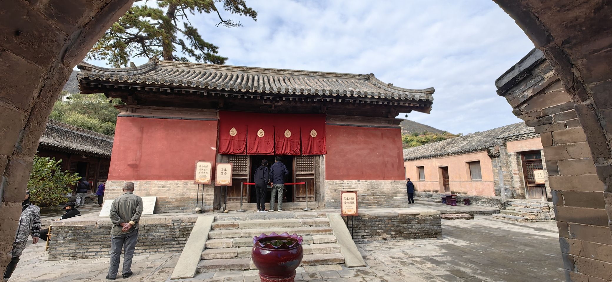 灵岳寺（高德地图）