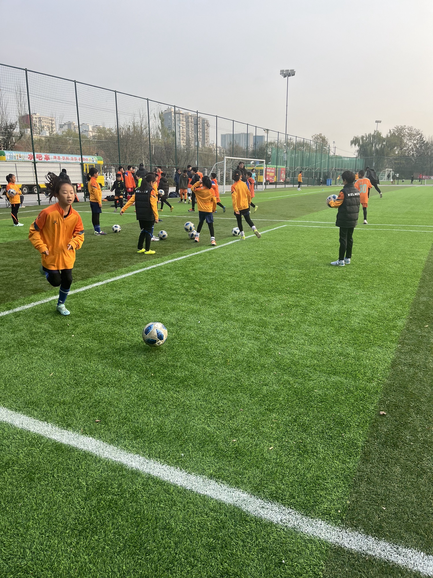 场地封面-郑常庄足球公园