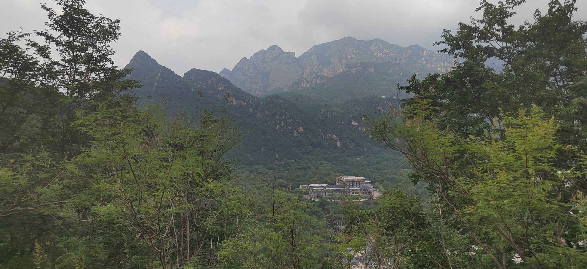中国玻璃台旅行图片 3