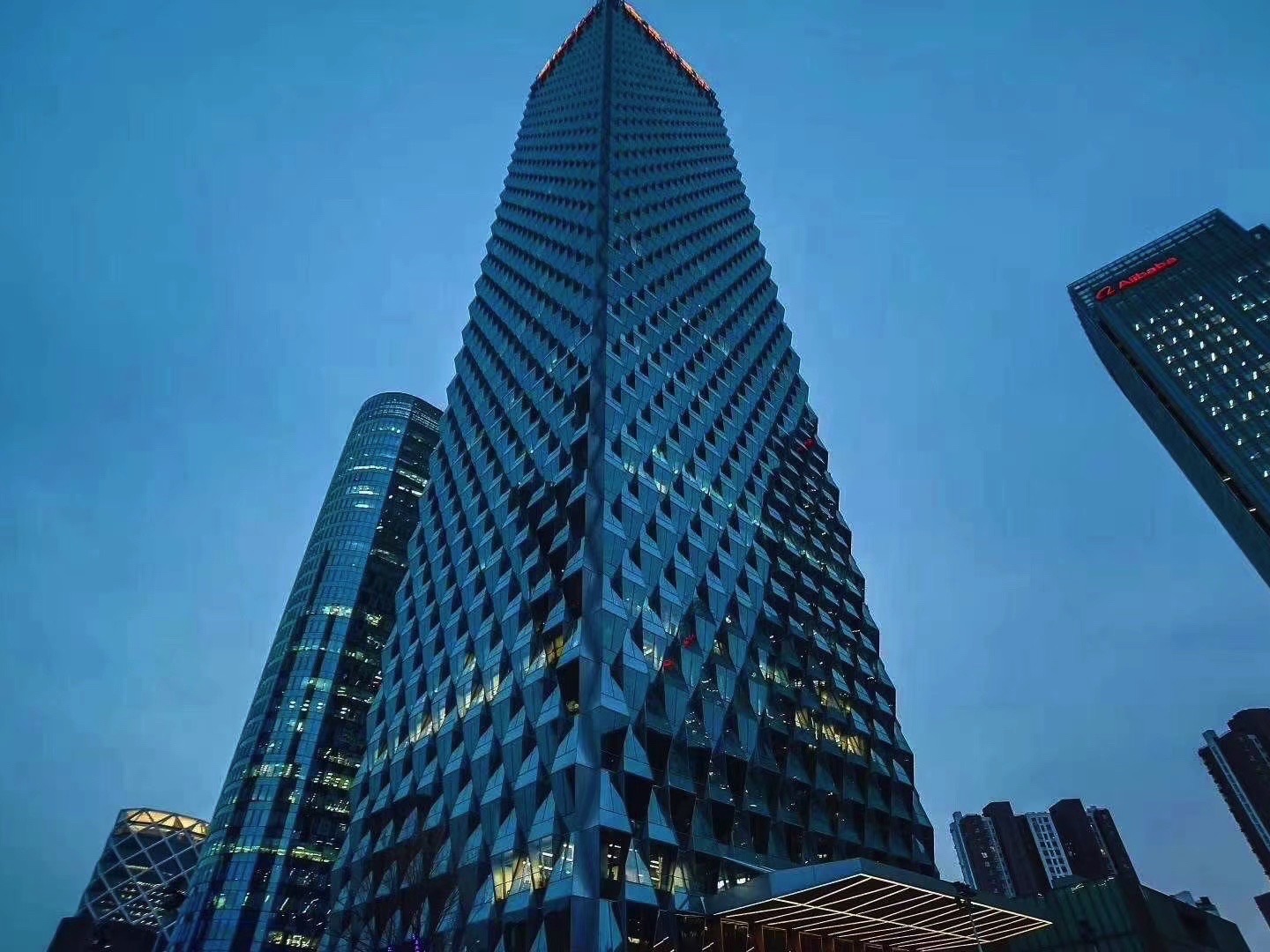 绿地中心