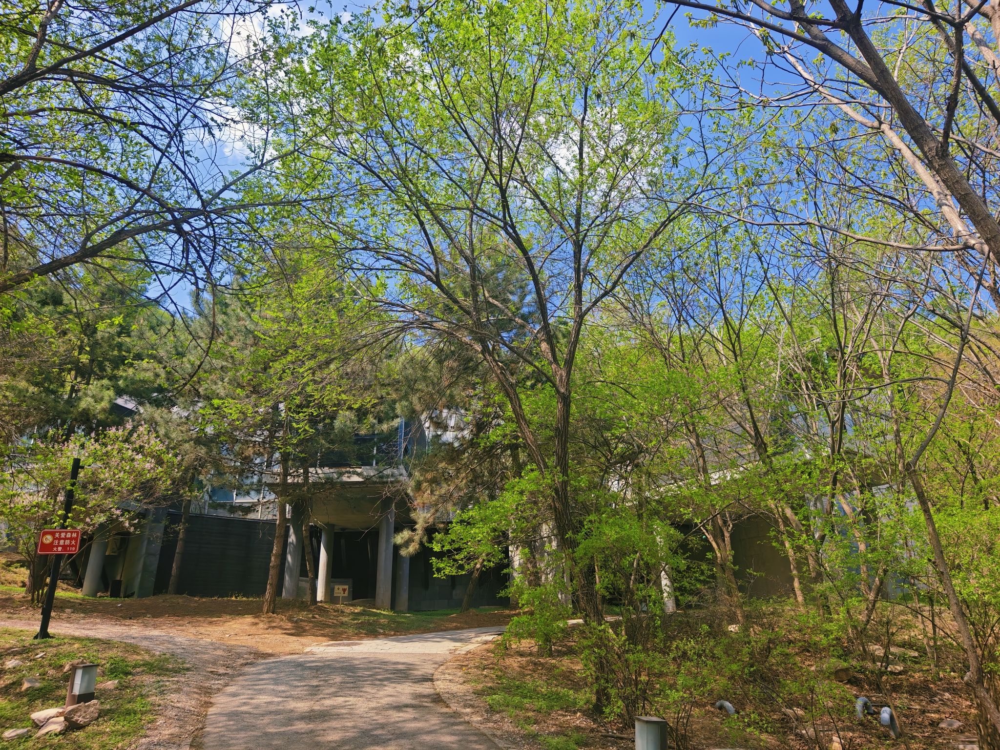 长城脚下的公社三号别墅