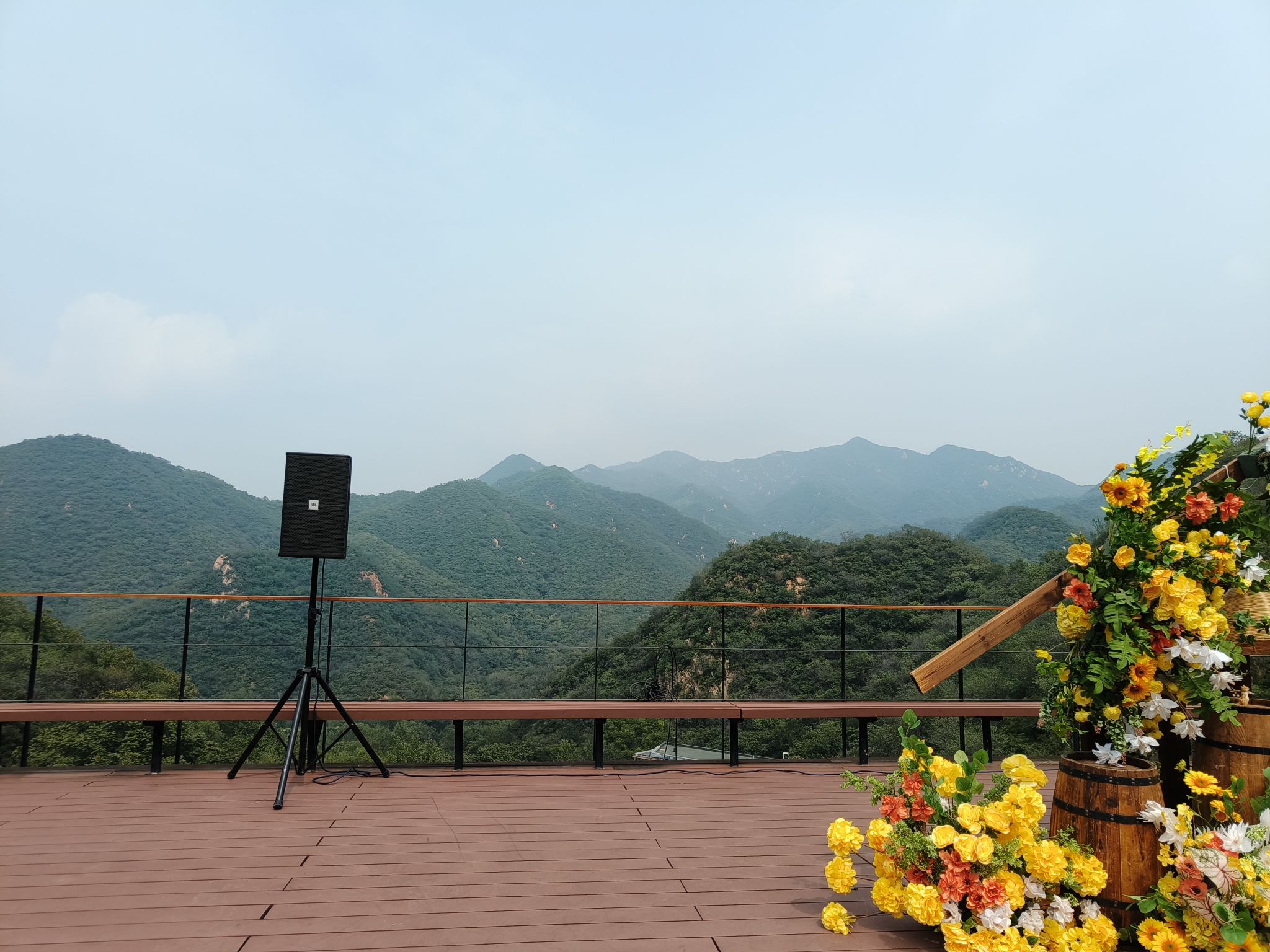 长城脚下的公社竹屋2