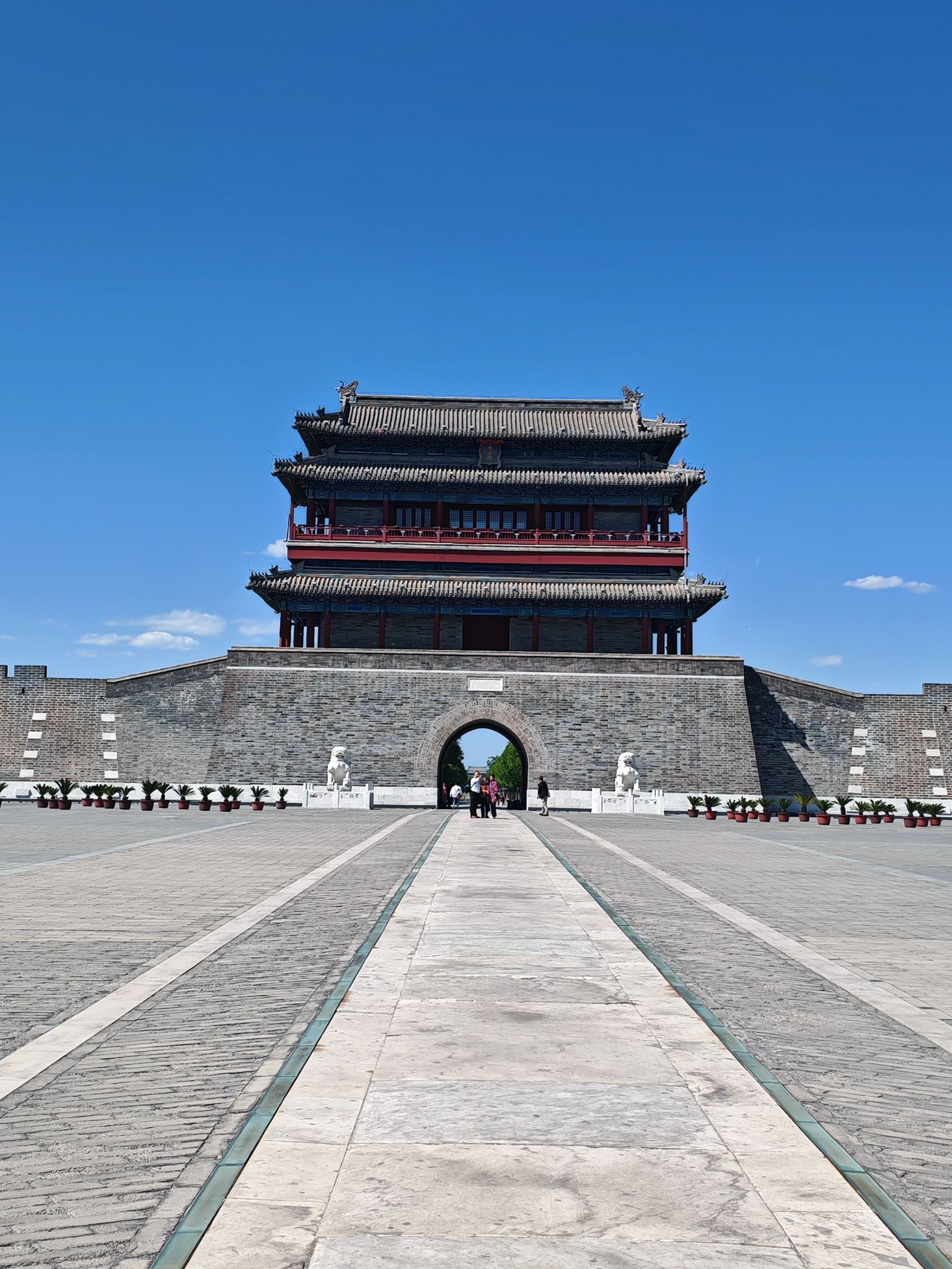 永定门南广场 - 天坛街道便民圈栖邻生活圈风景名胜服务点实景照片