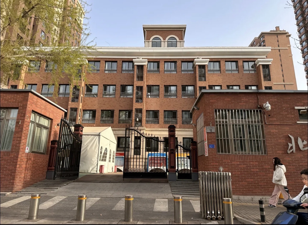 北京小学红山分校