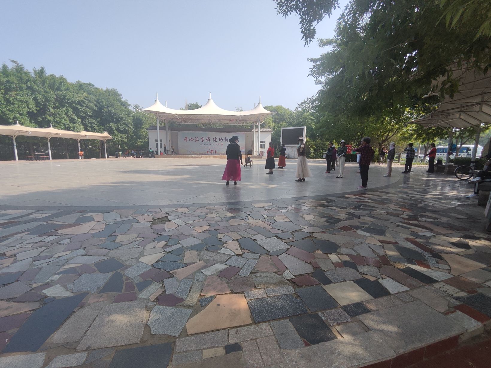 和义健身广场旅行图片 2