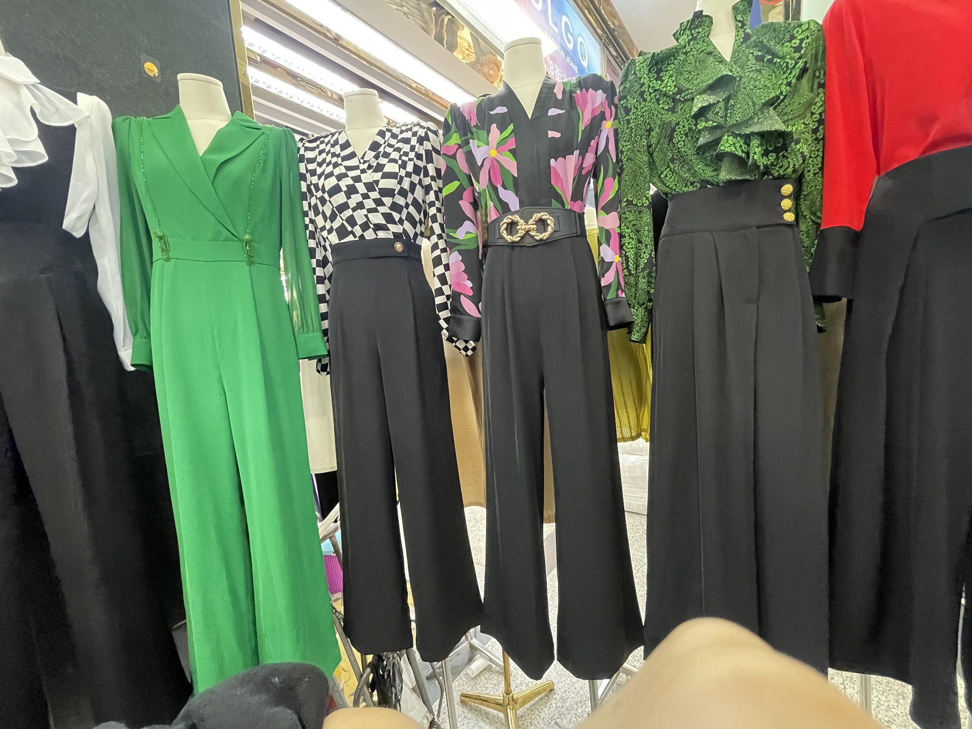 沙东有利服装批发南城