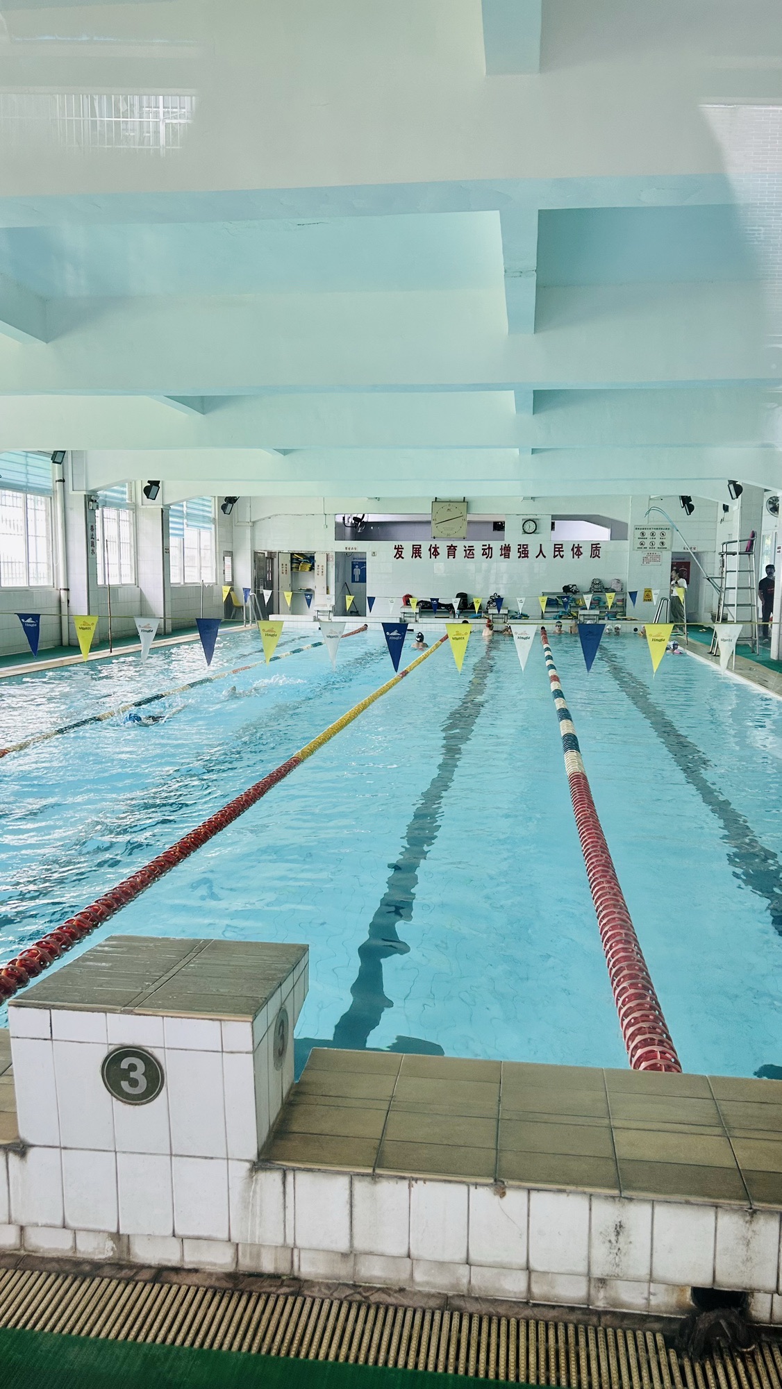 场地封面-荔湾区青少年业余体校游泳馆