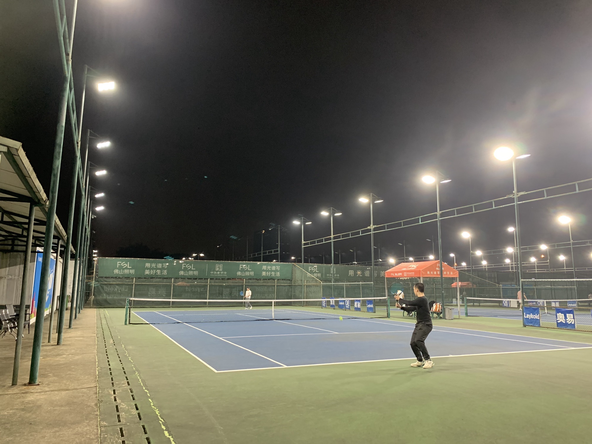 场地封面-华南师范大学(广州校区大学城校园)网球场