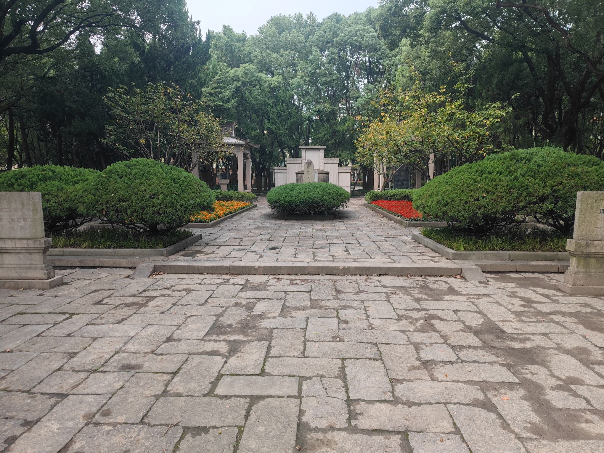 邹容墓旅行图片 1