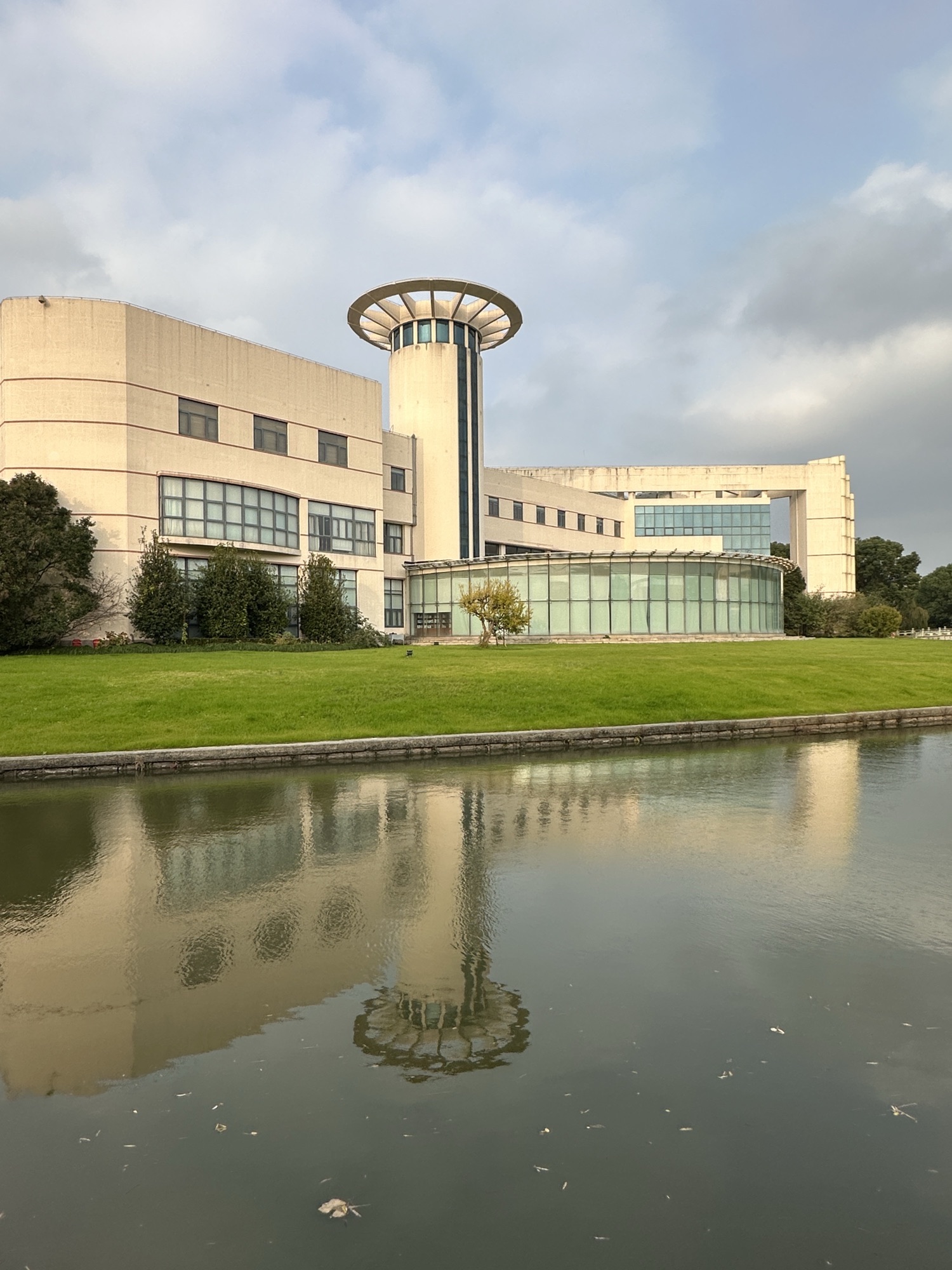 上海海关学院