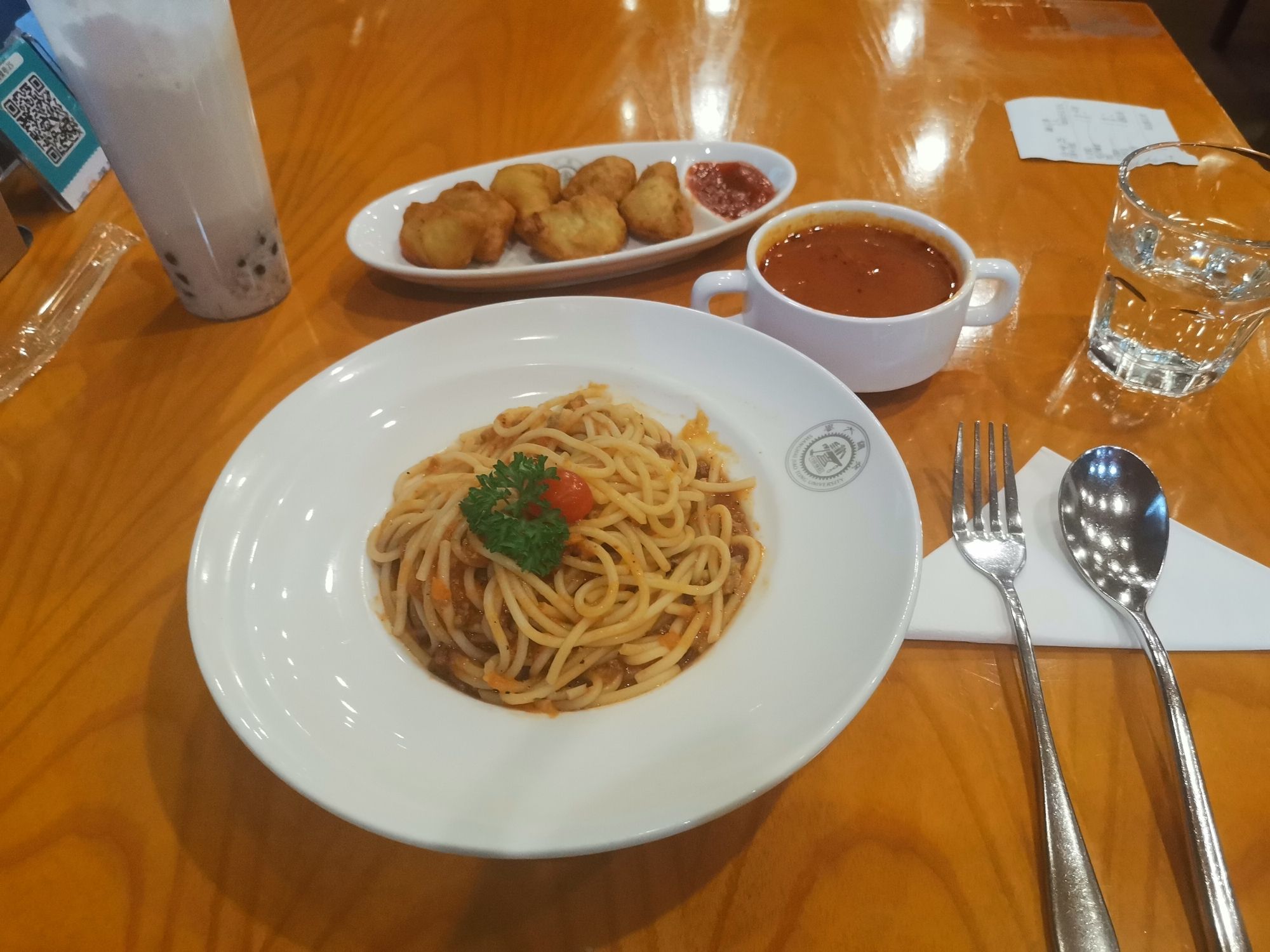 上海交通大学徐汇校区西餐厅