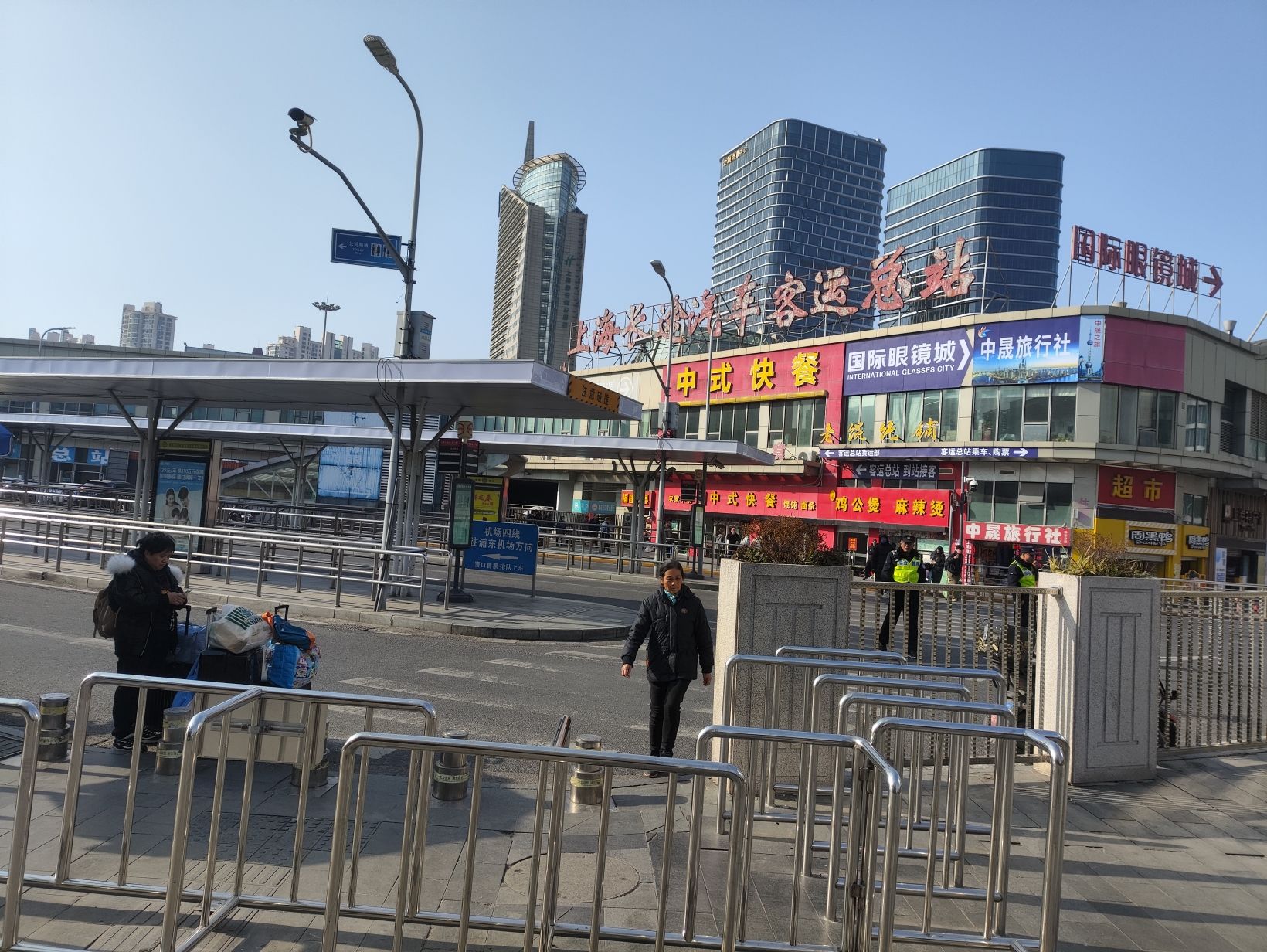 上海长途汽车客运总站地下停车场