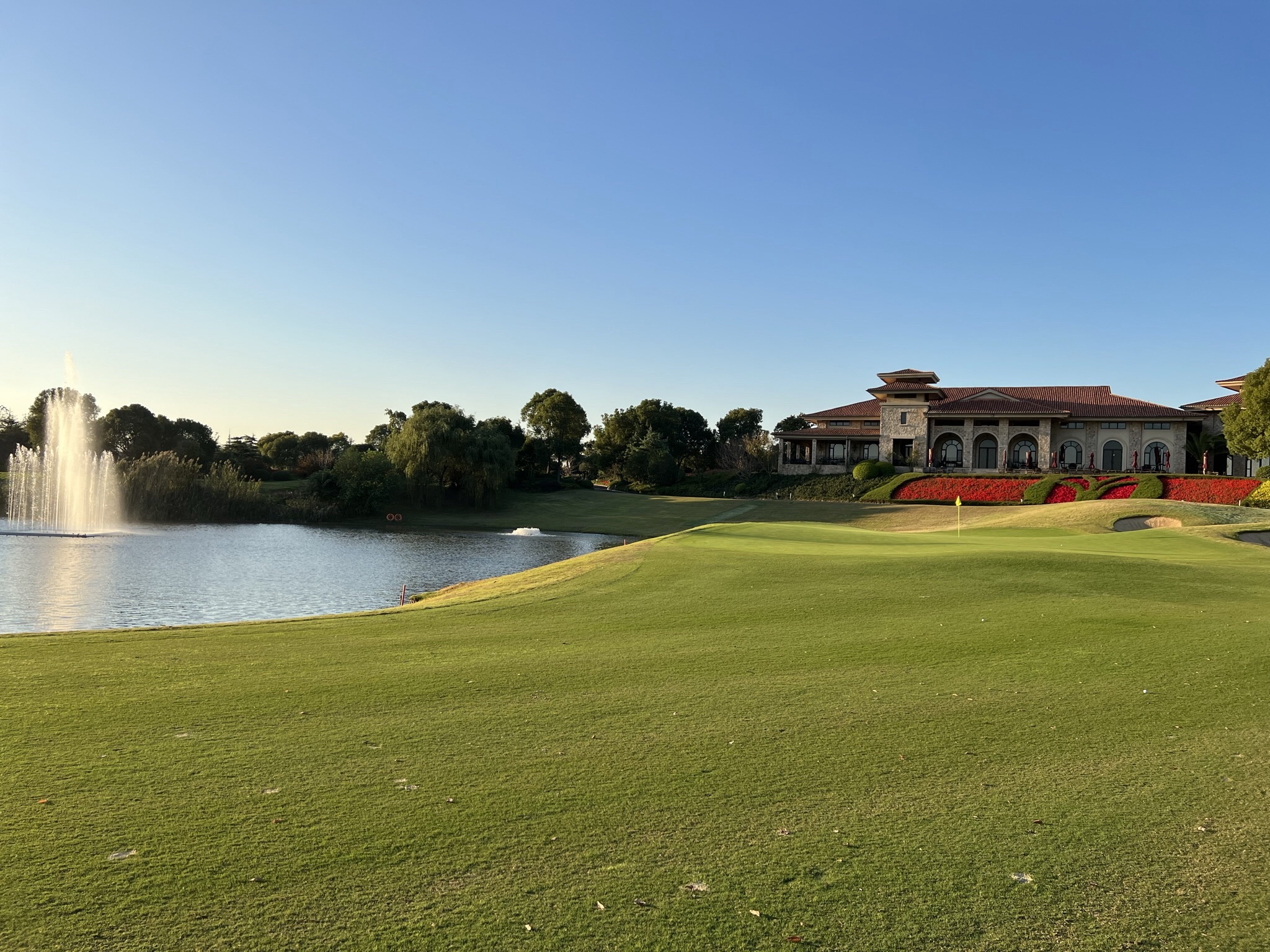 场地封面-上海旗忠高尔夫俱乐部