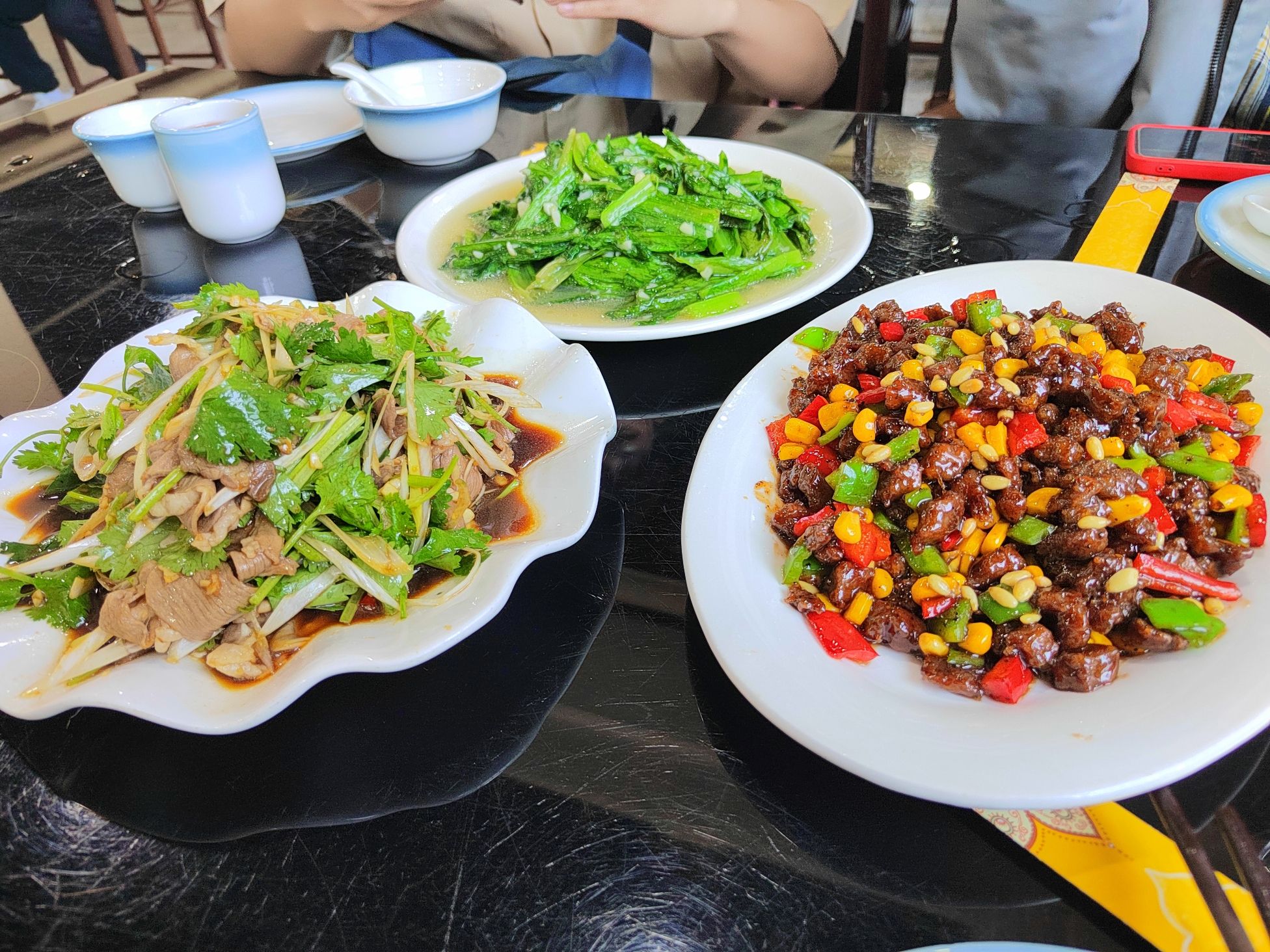 来顺成饭庄(敬重里社区东北)