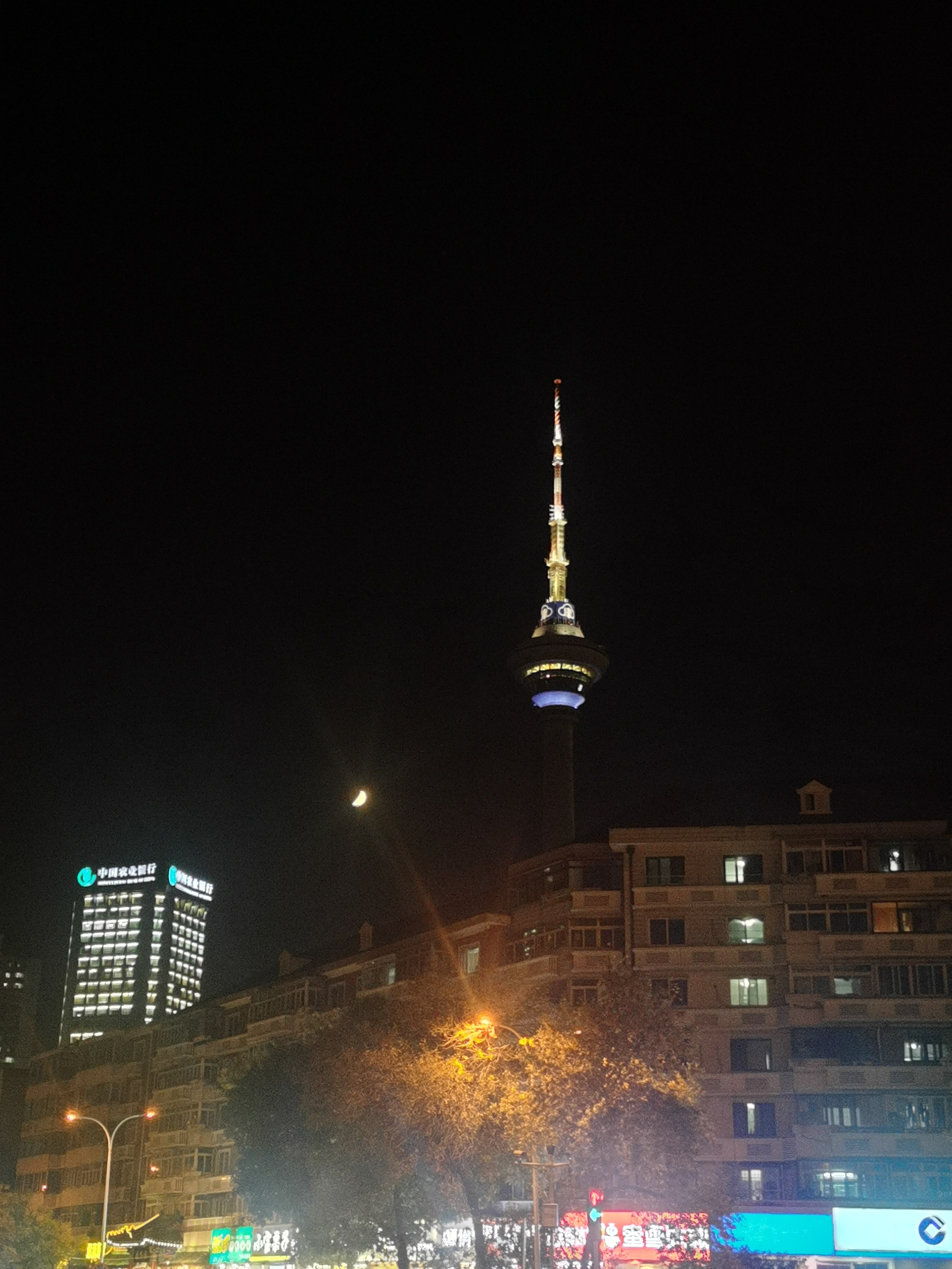 天塔湖风景区旅行图片 3