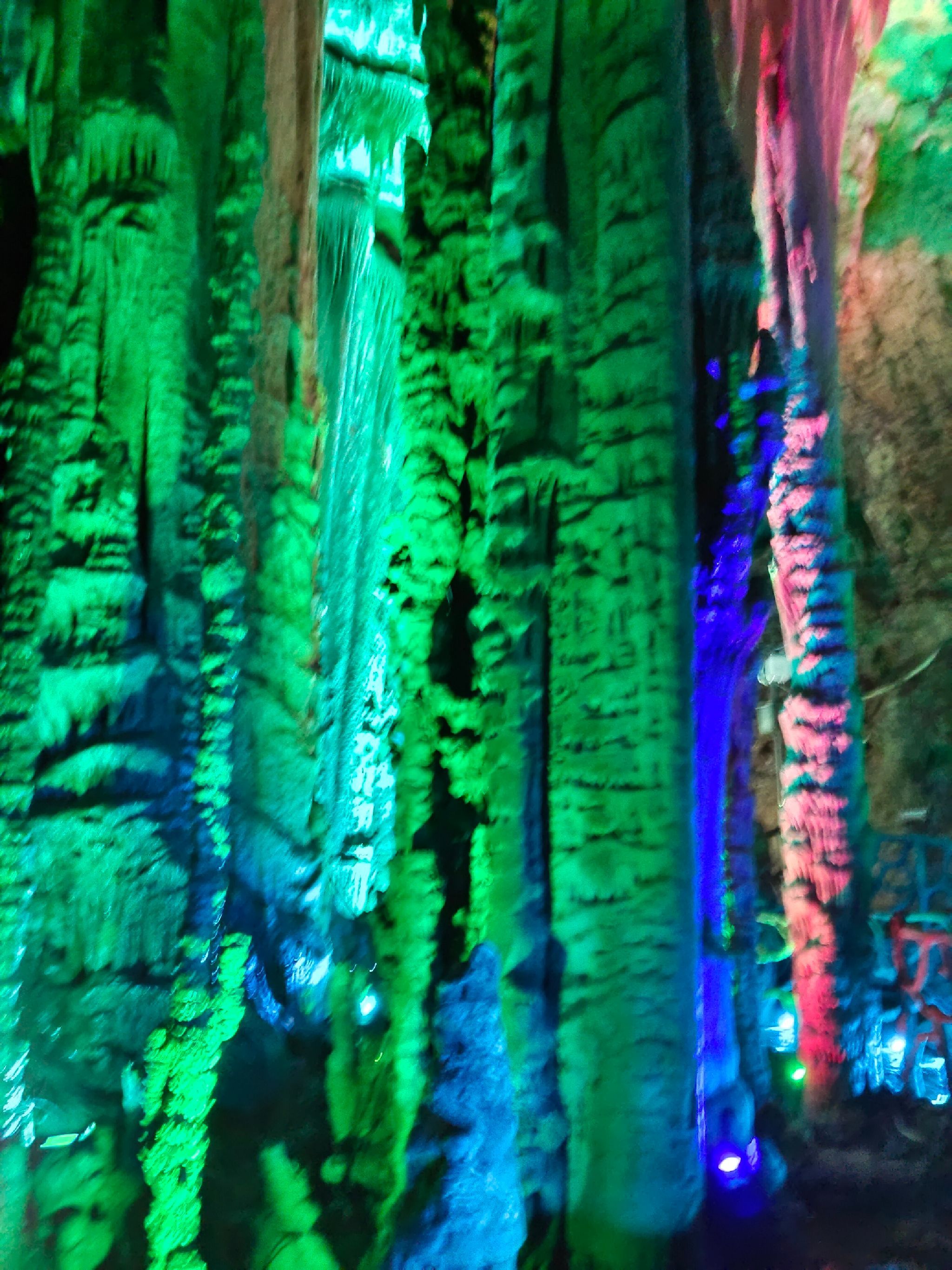 灵巫洞景区旅行图片 1