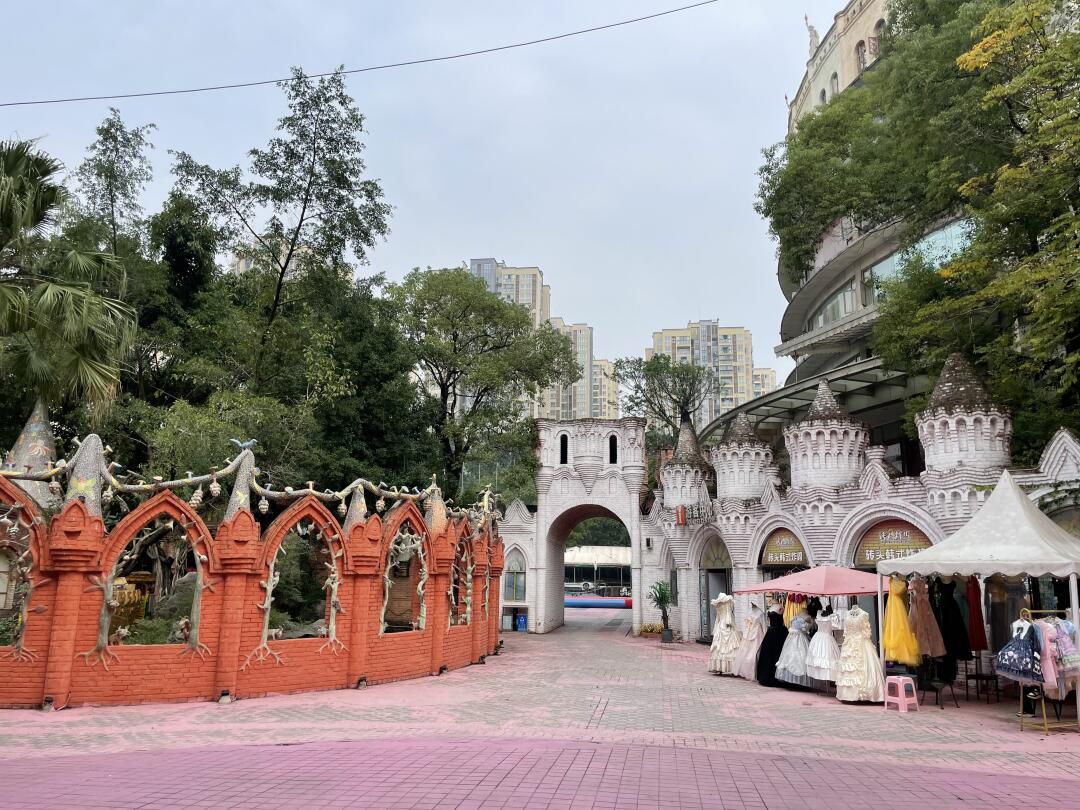华生园金色蛋糕梦幻王国旅行图片 1