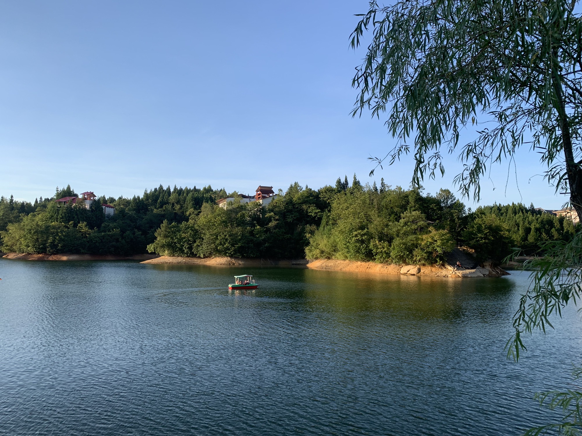 场地封面-月亮湖乐园