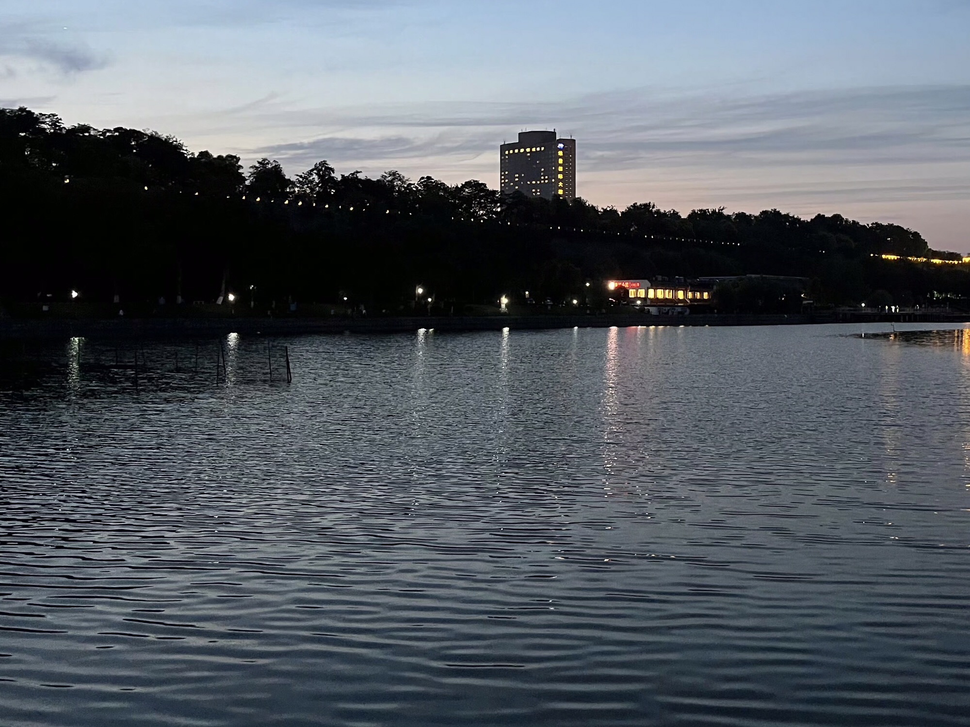 月牙湖公园旅行图片 2