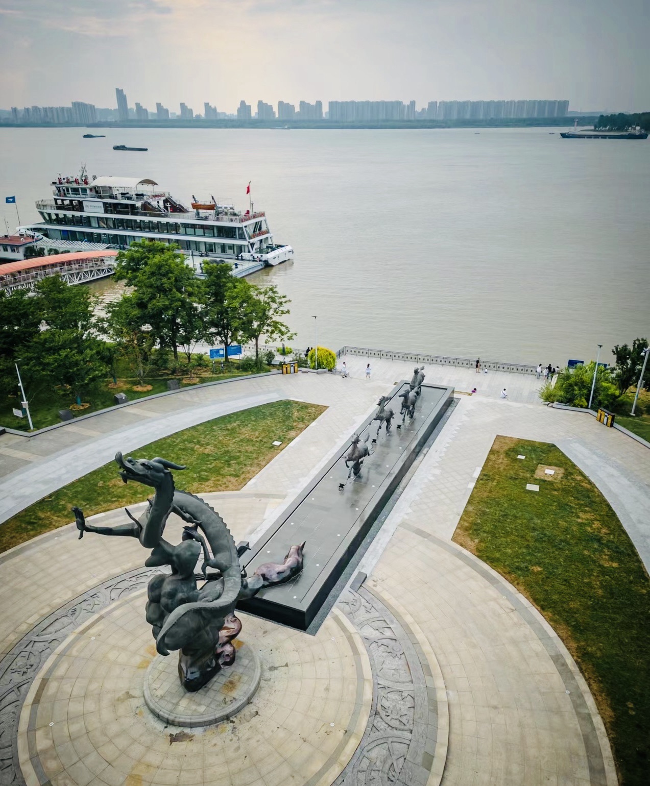 幕燕滨江·五马渡广场旅行图片 1