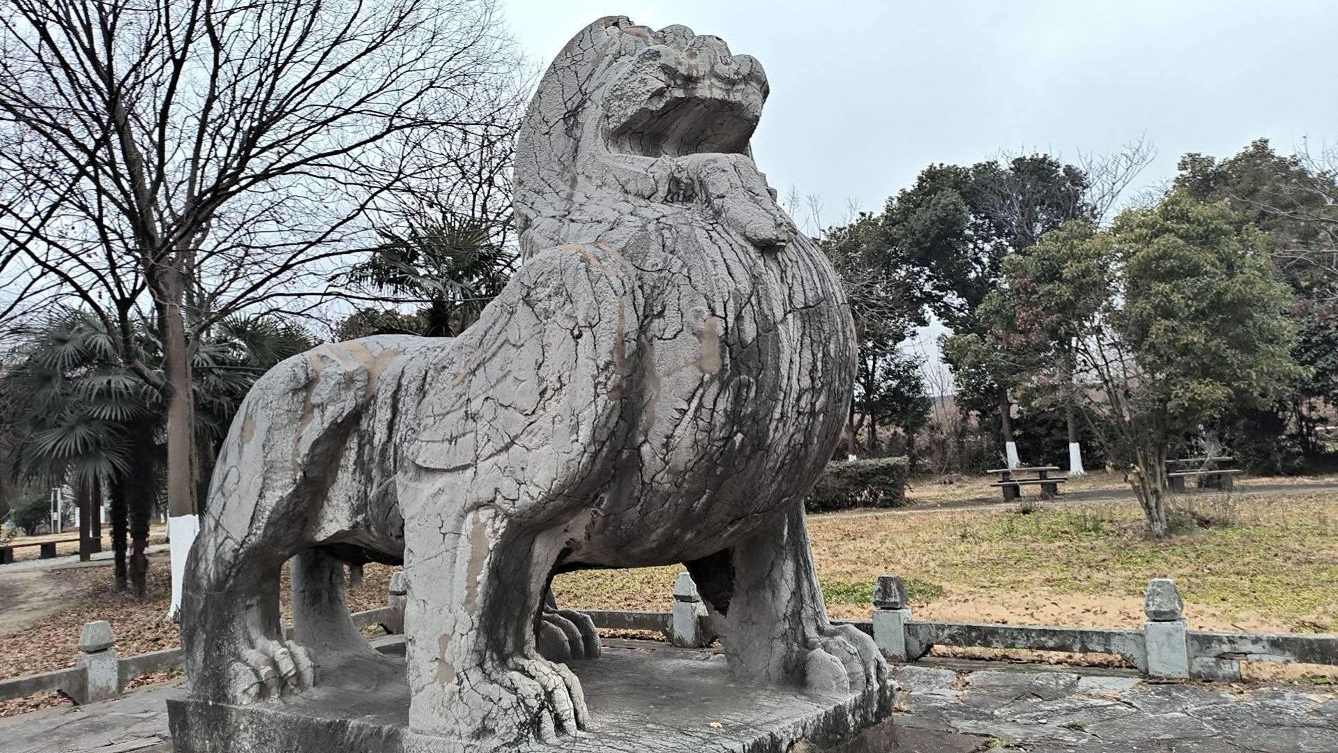 萧恢墓石刻旅行图片 1