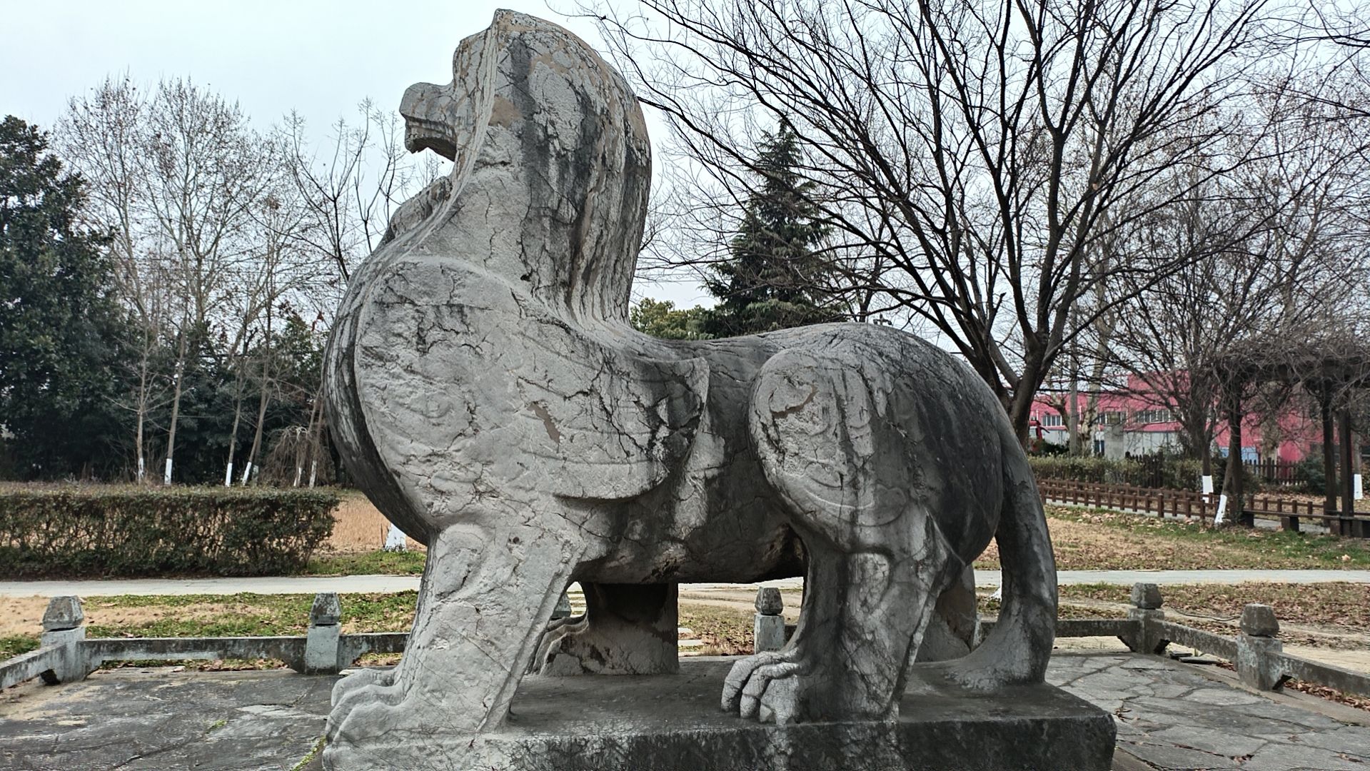 萧恢墓石刻旅行图片 3