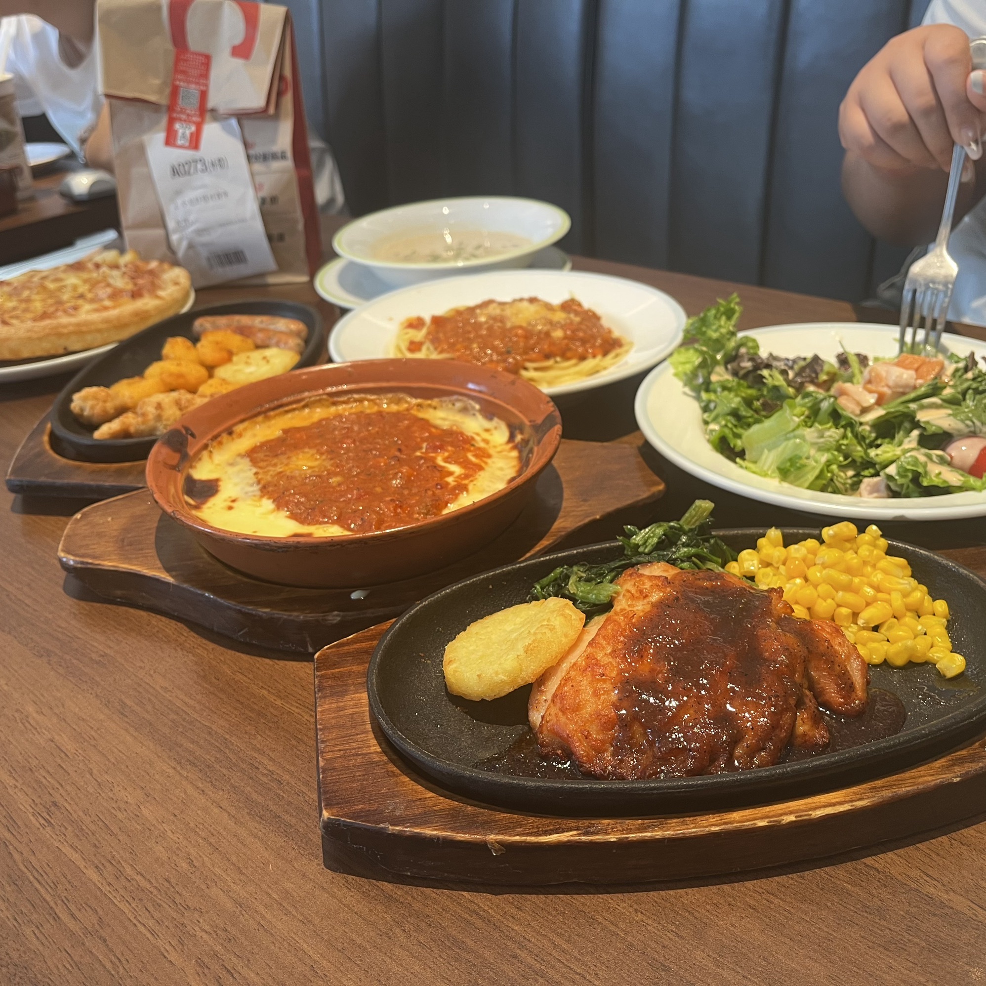 萨莉亚意式餐厅(南京虹悦城店)