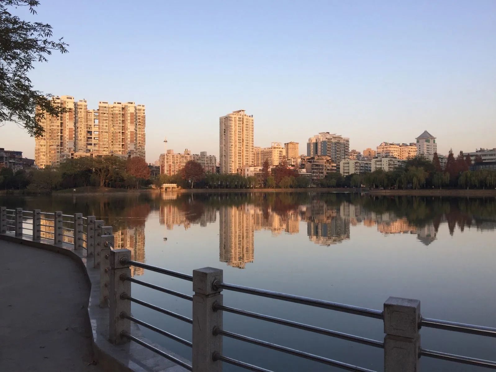 菱角湖公园旅行图片 1