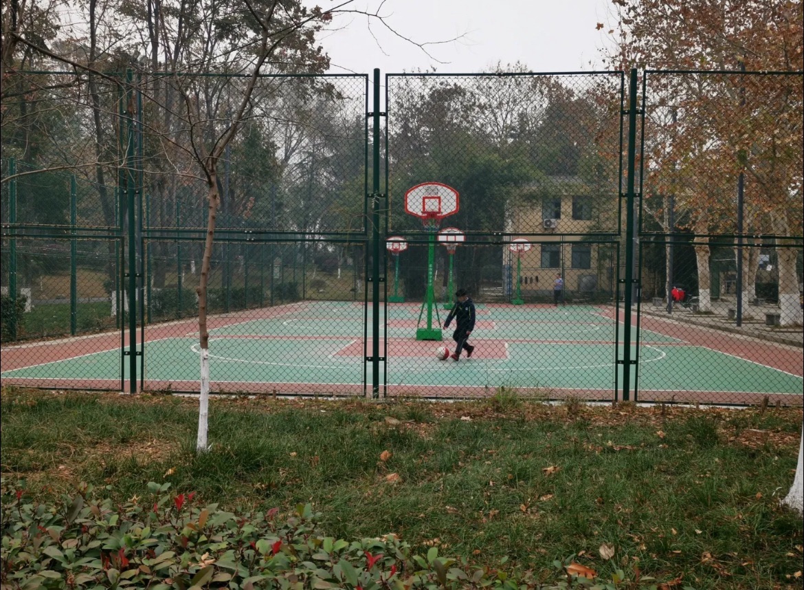 场地封面-中心公园篮球场