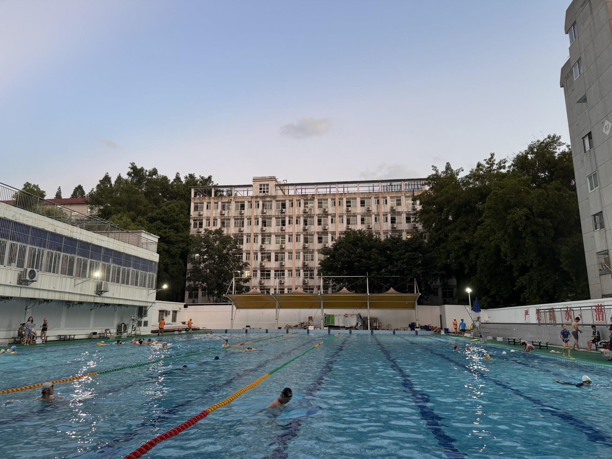 场地封面-武汉大学信息学部游泳池