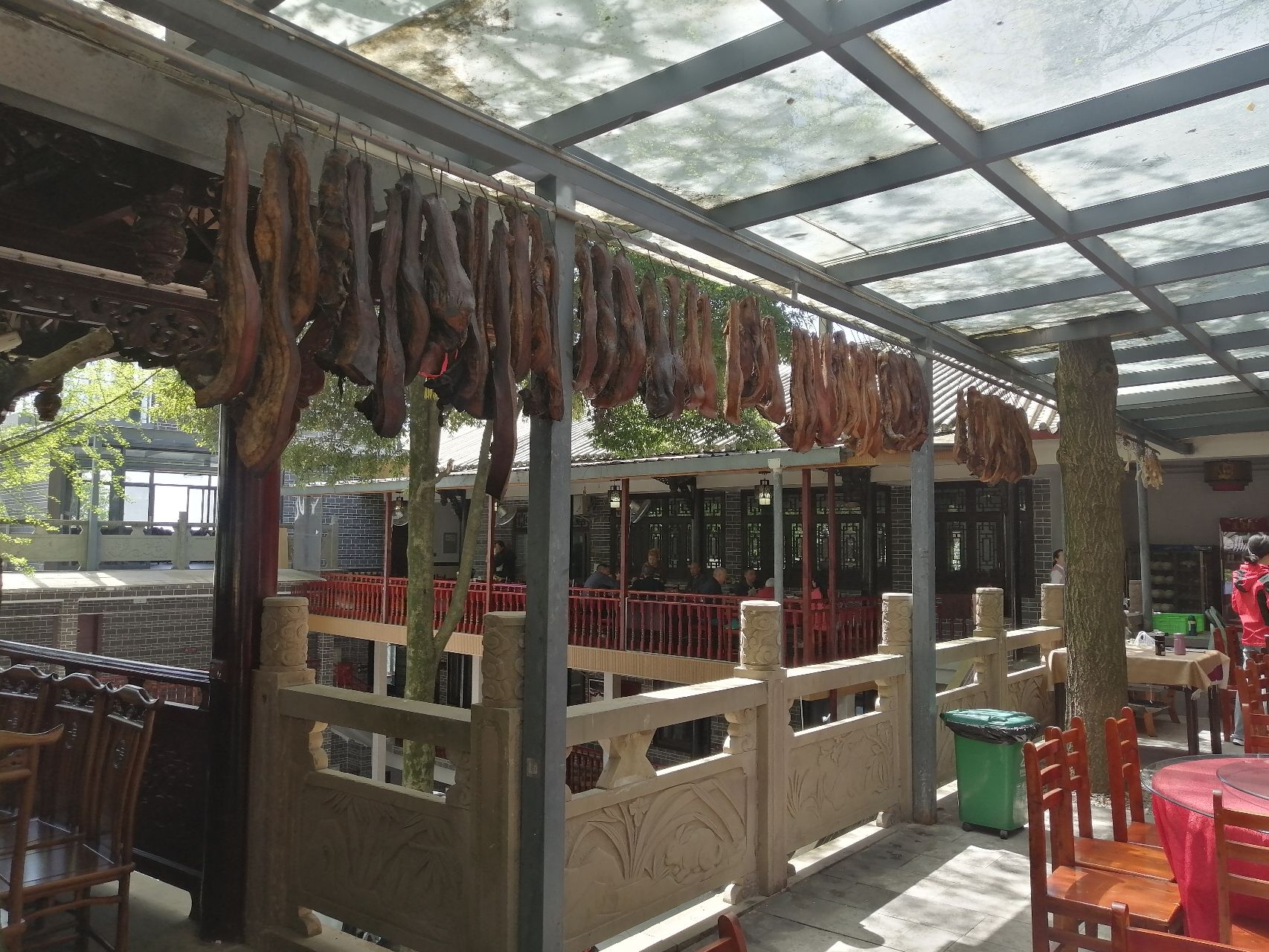 场地封面-鑫雨山庄