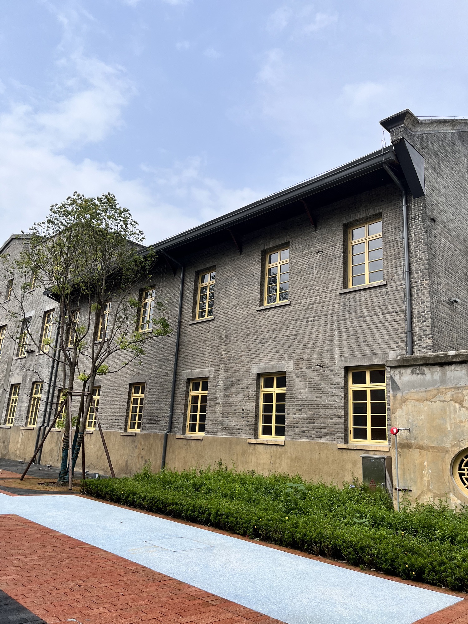 成都电力金具总厂(琉璃二街)