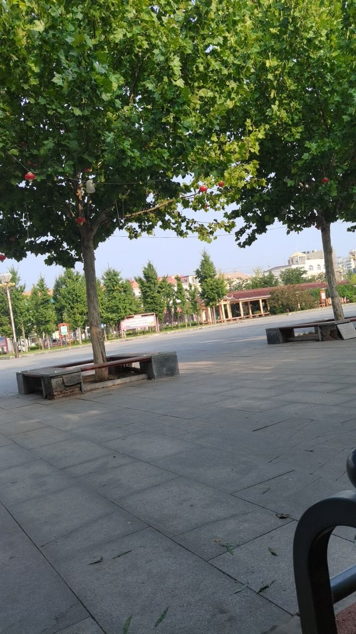 平原君广场