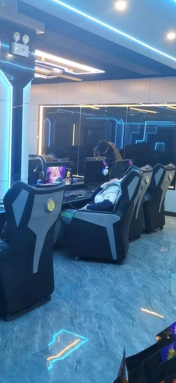 赛特网吧(建设大街店)