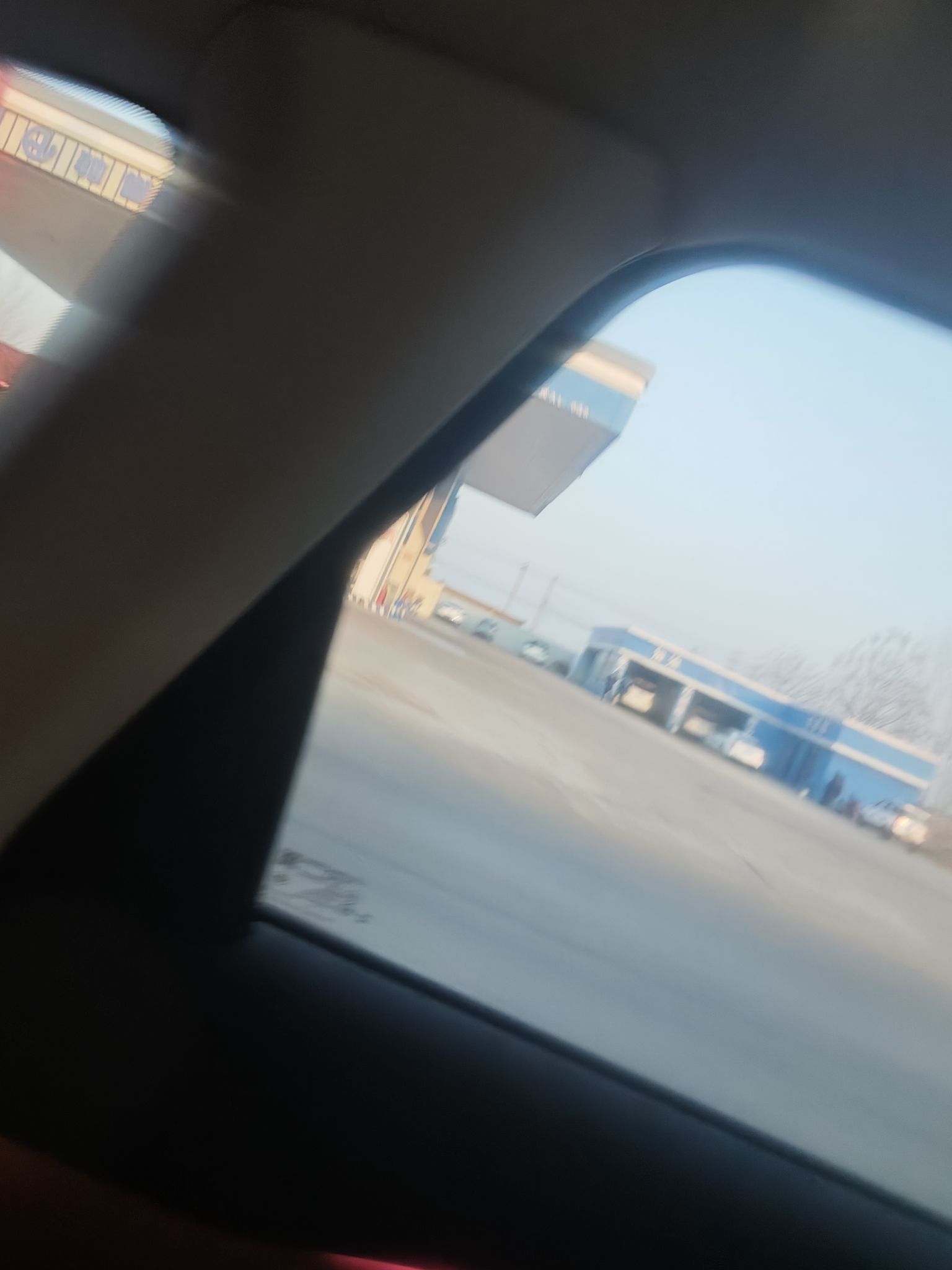 驰誉加油站