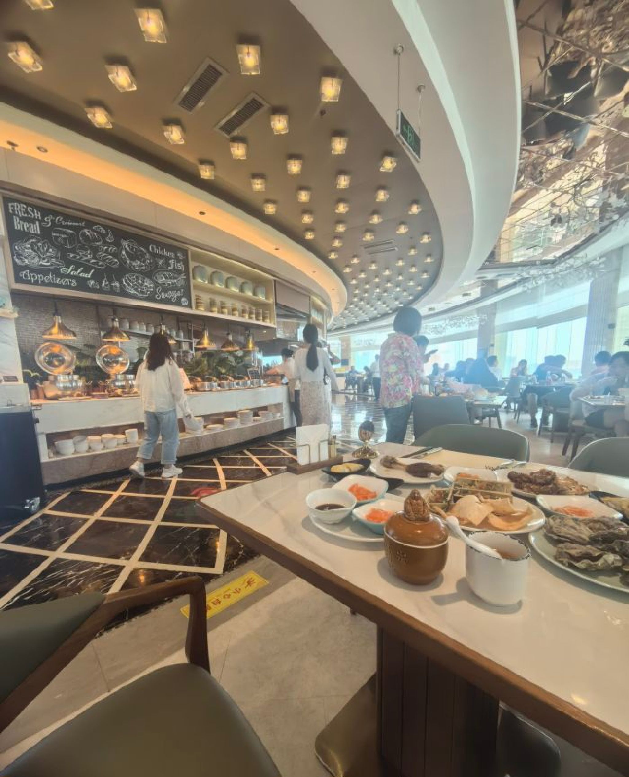 金圆大厦旋转餐厅