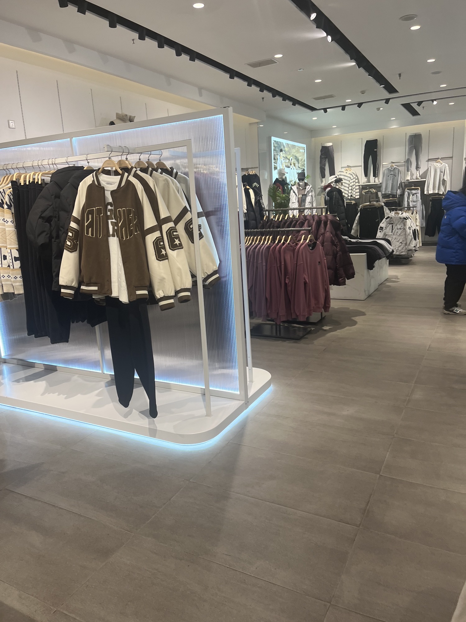 以纯(国贸旗舰店)