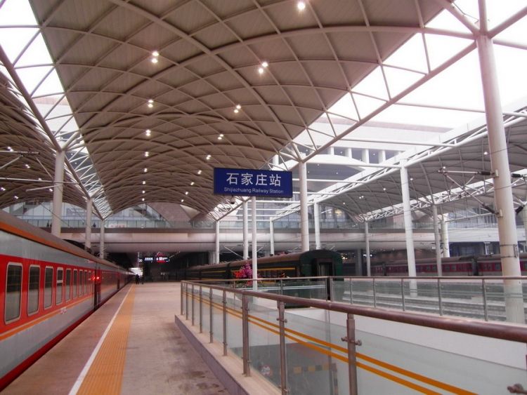 石家庄站(北进站口)