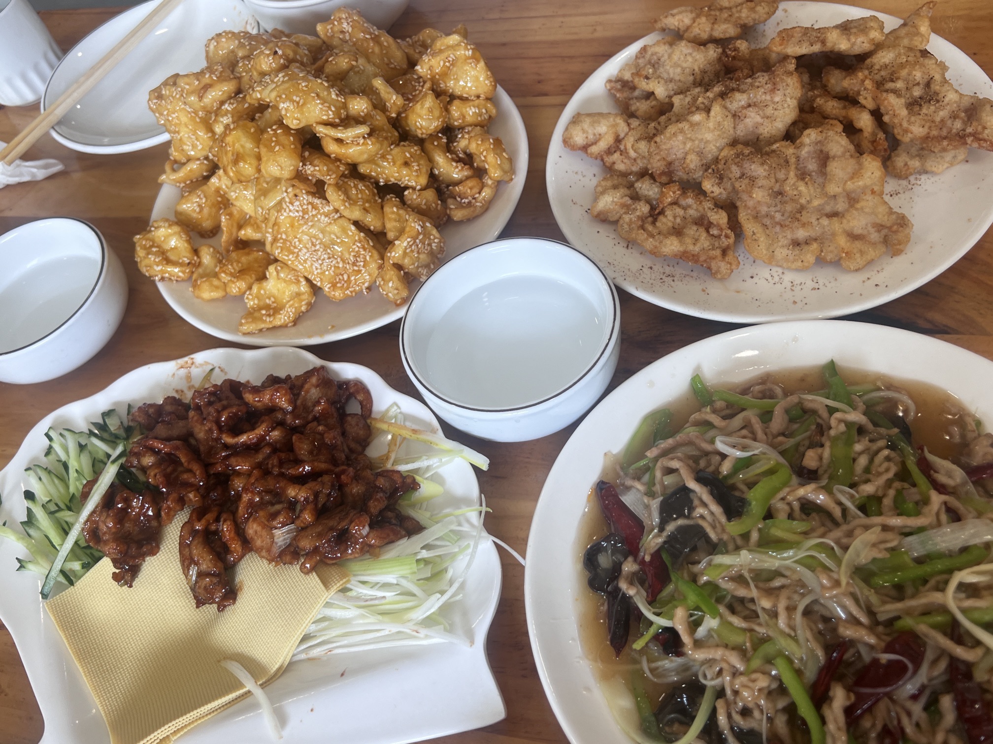 强盛餐厅(世家花园西区店)