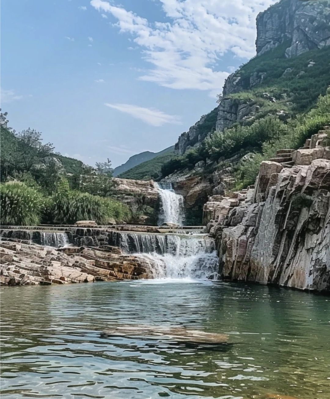 狼牙山五勇士广场旅行图片 1