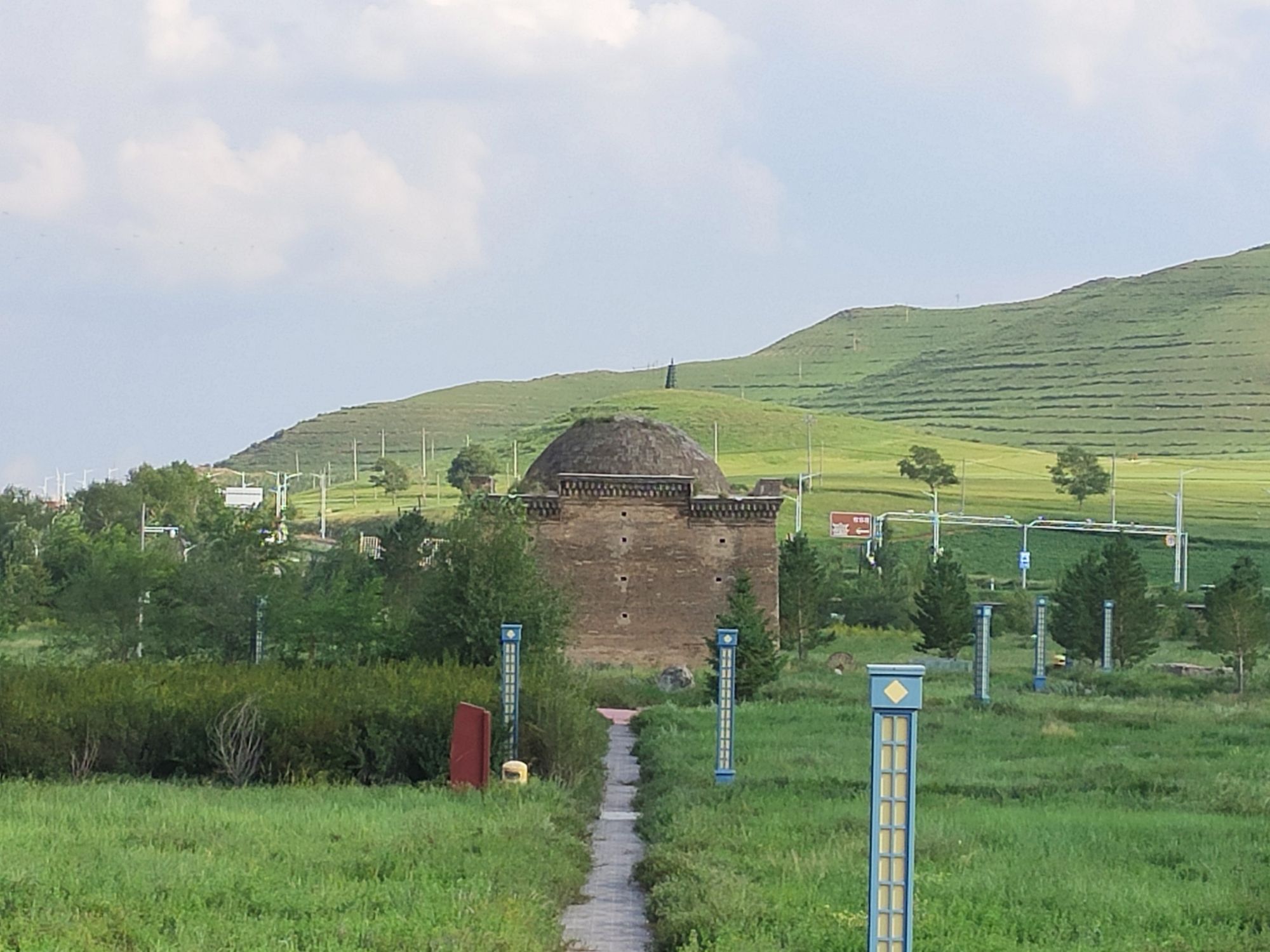 梳妆楼元墓群旅行图片 1