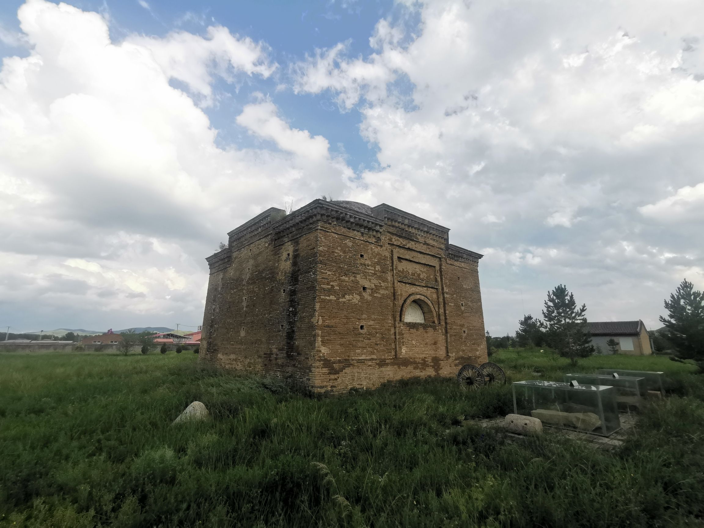 梳妆楼元墓群旅行图片 2