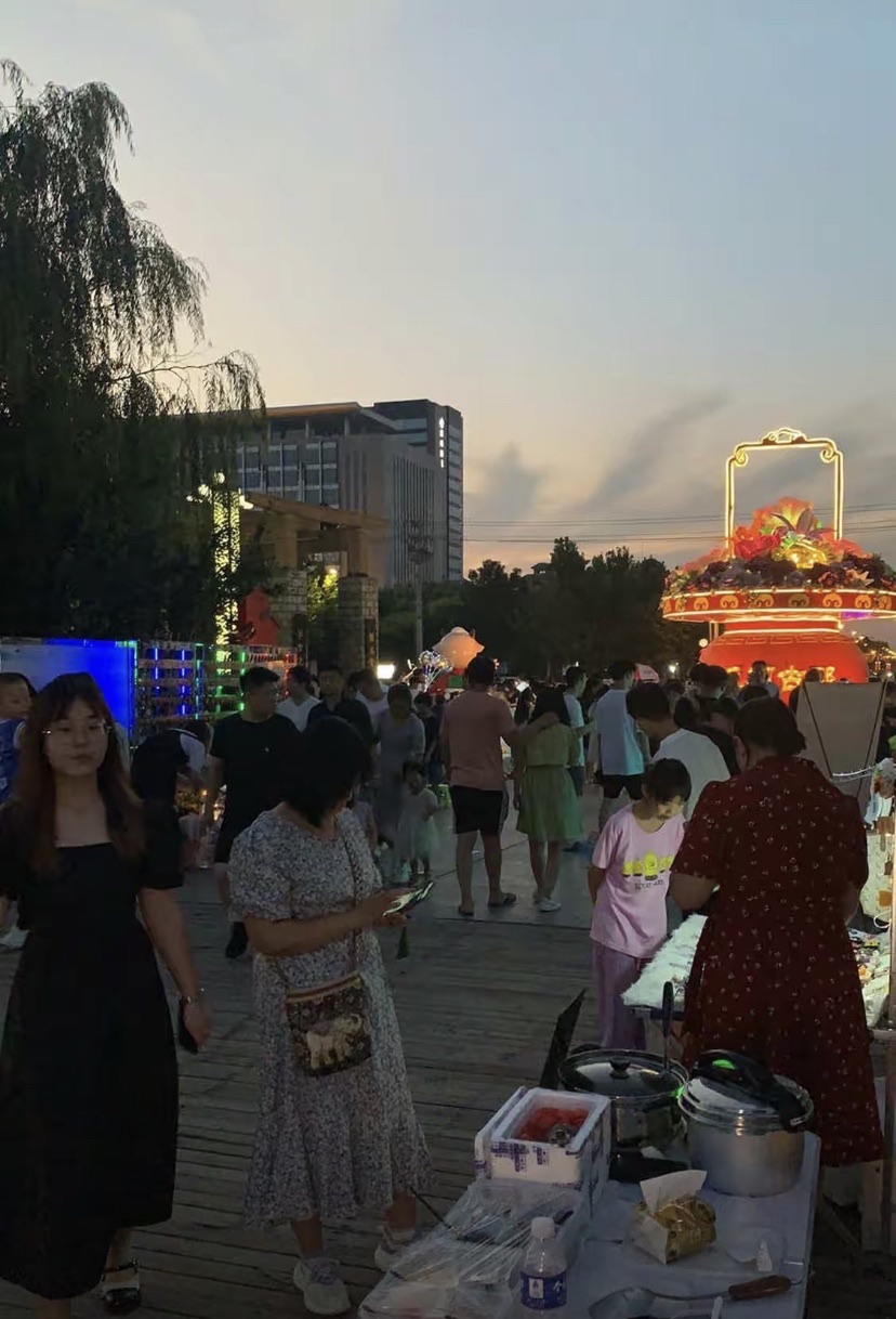 新世纪广场旅行图片 2