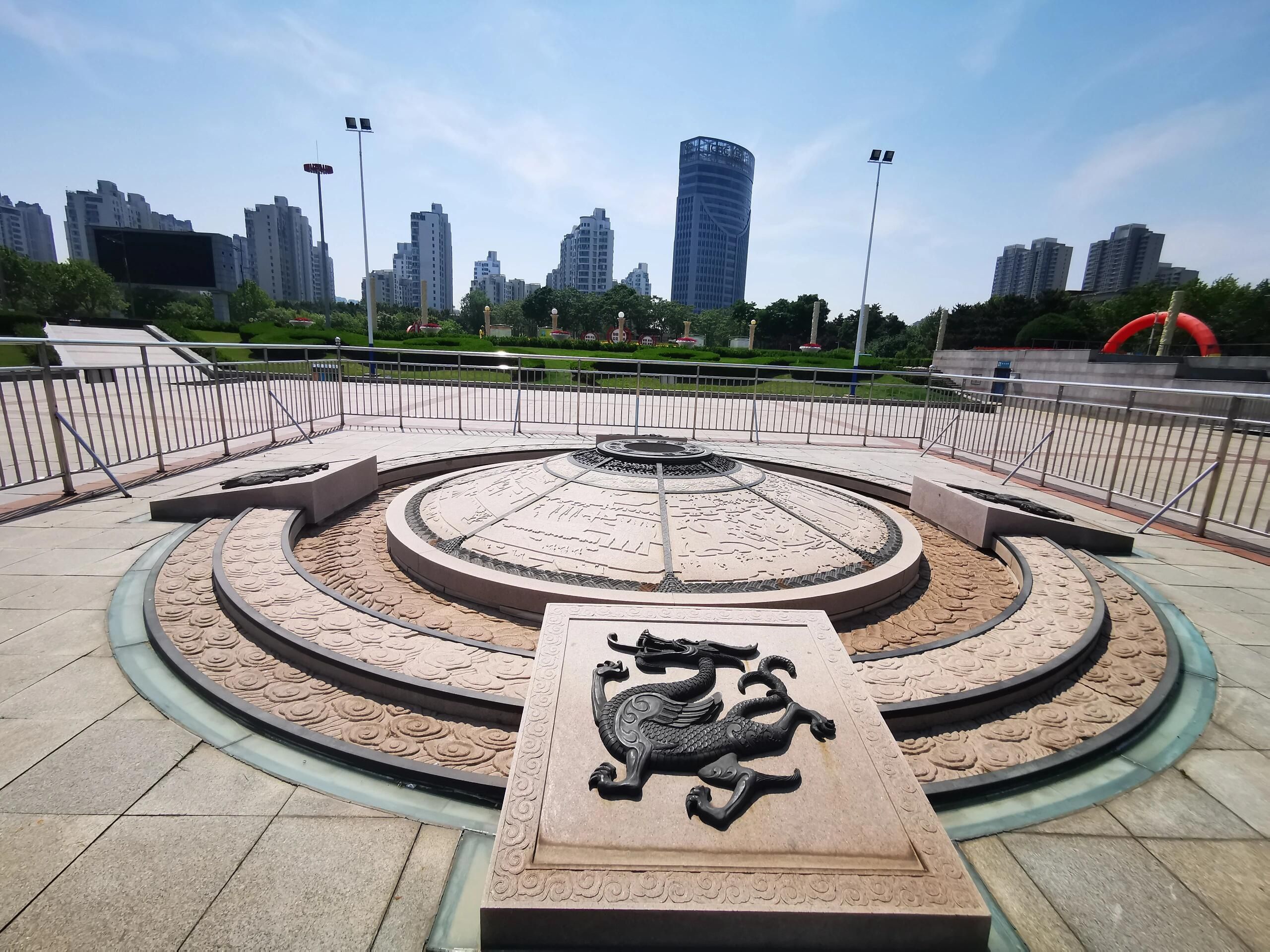 秦皇岛市人民广场旅行图片 3