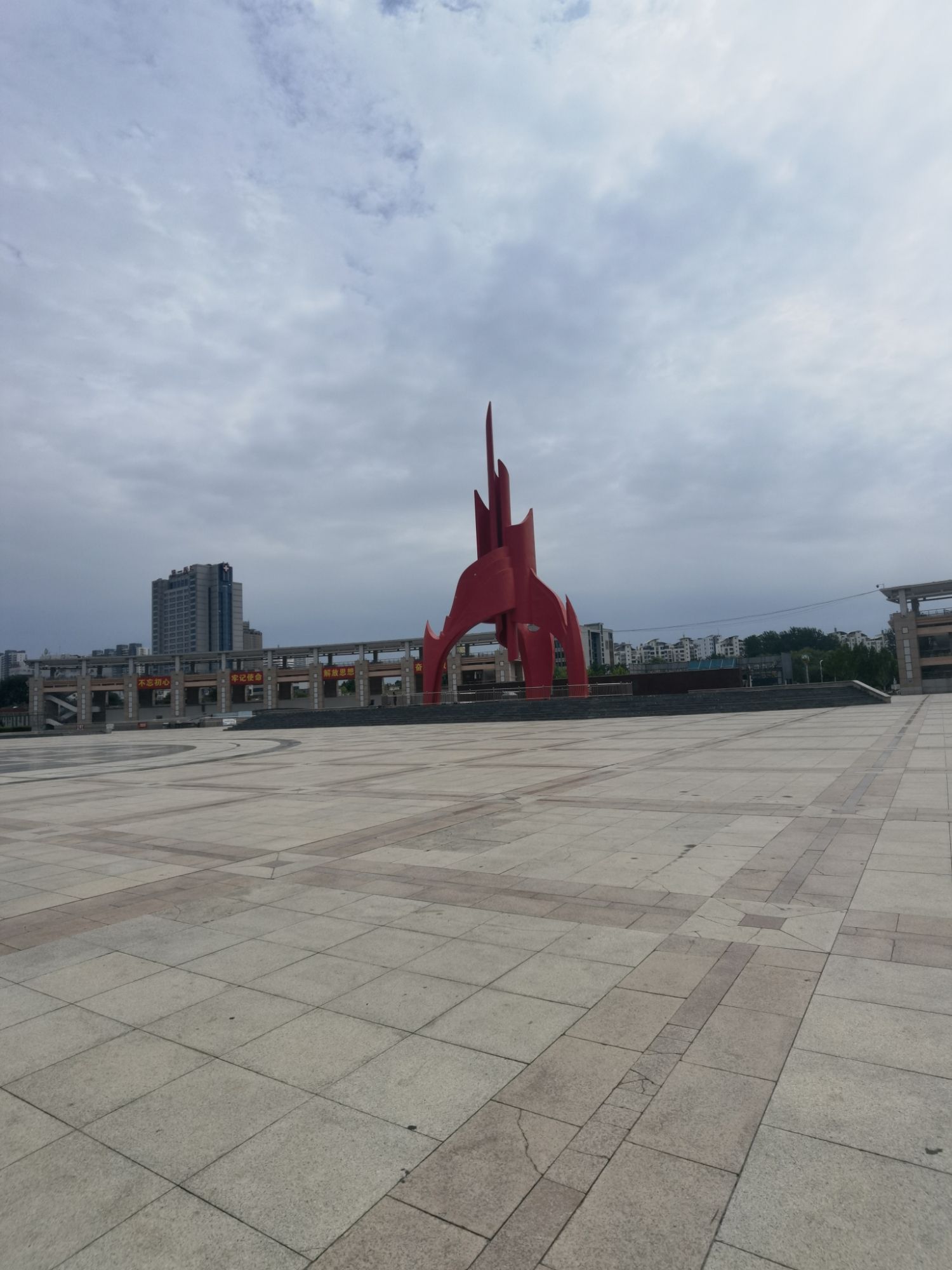 秦皇岛市人民广场旅行图片 1