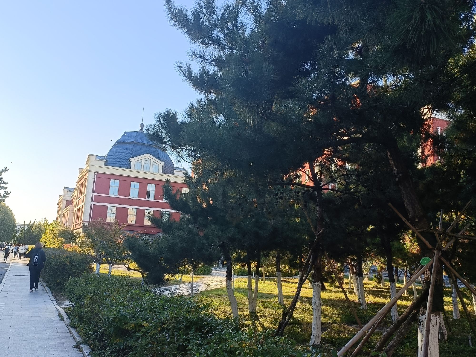东北大学秦皇岛分校工学馆