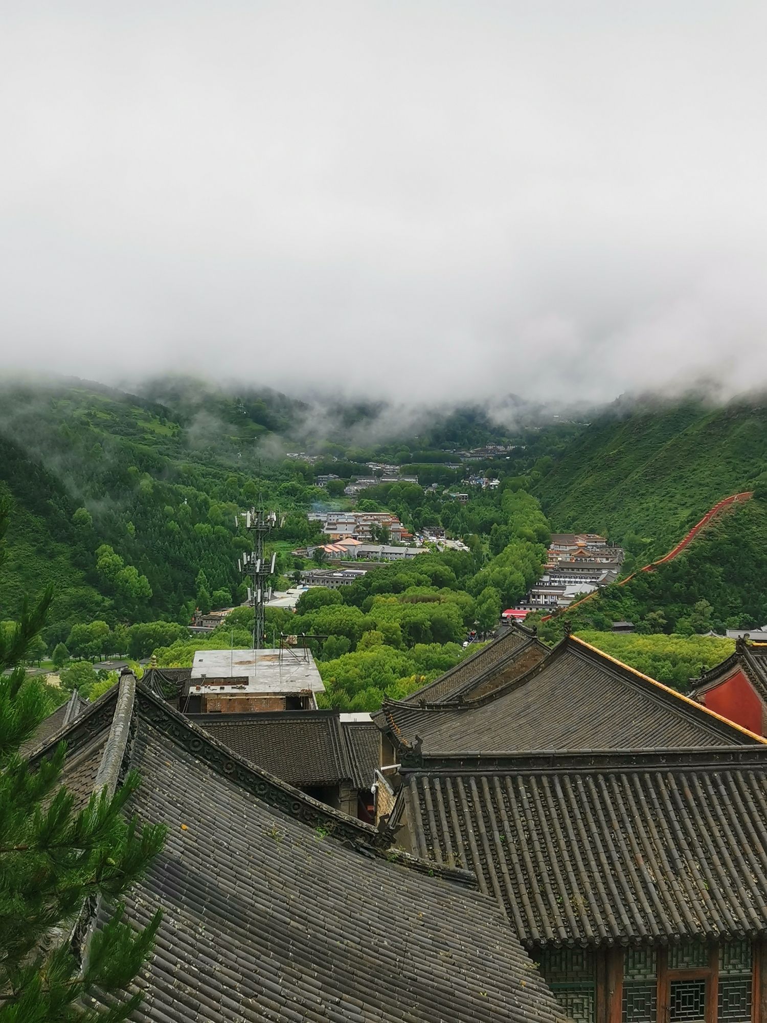 五台山风景名胜区-南山寺