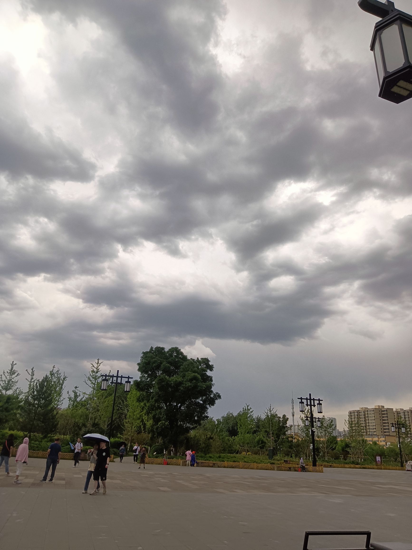 双塔花园旅行图片 1